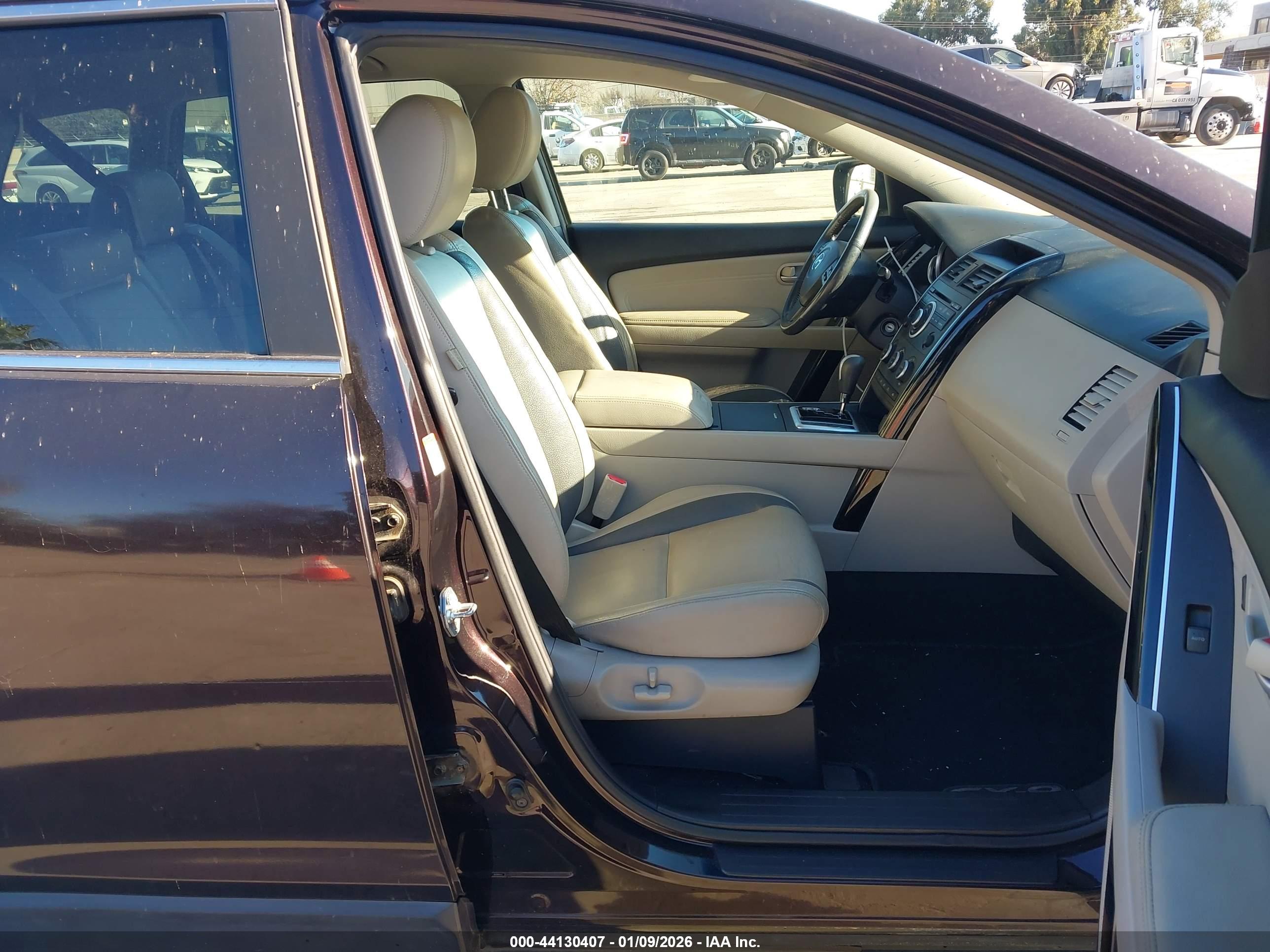MAZDA CX-9 image 5