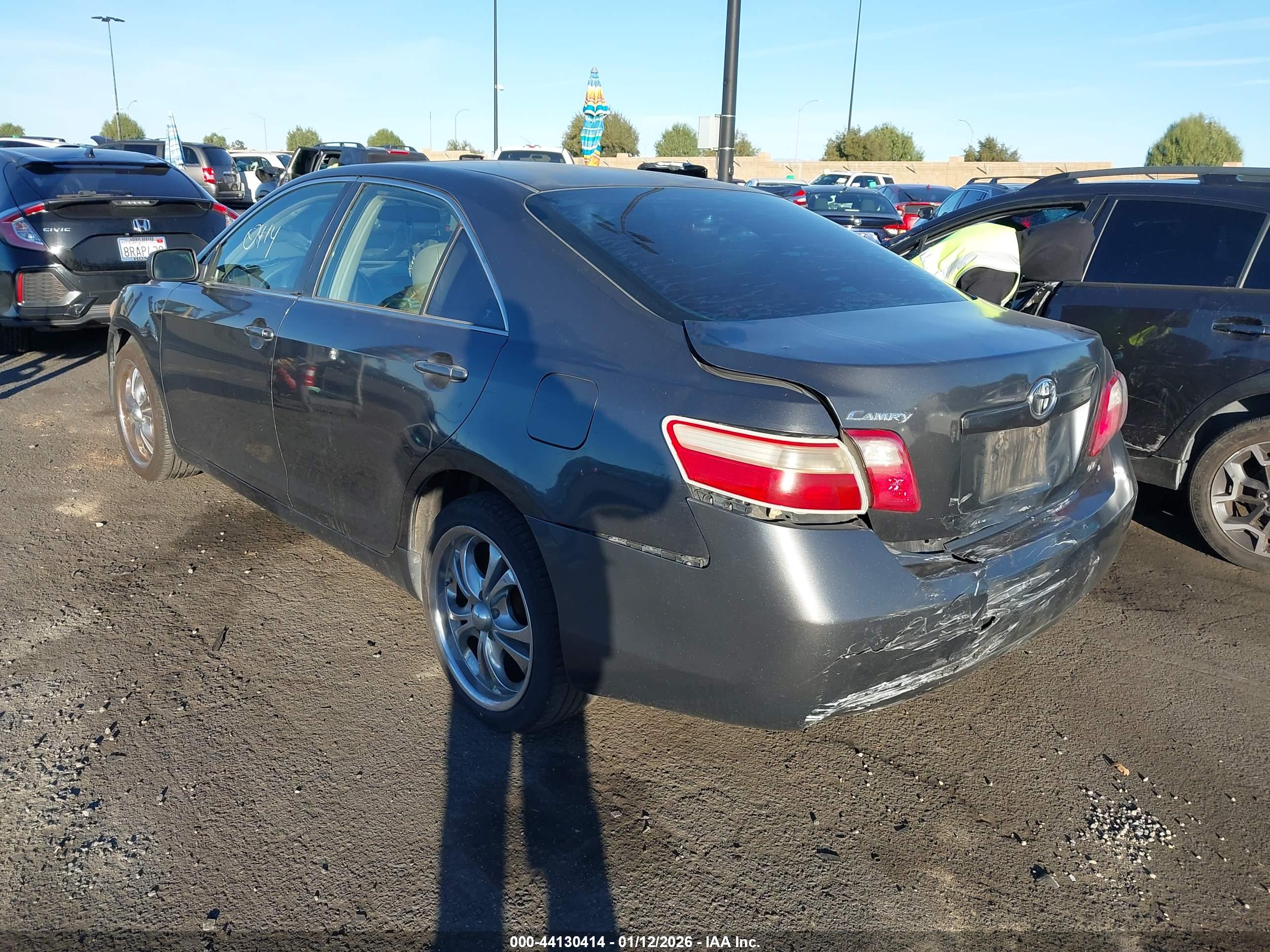 TOYOTA CAMRY image 3