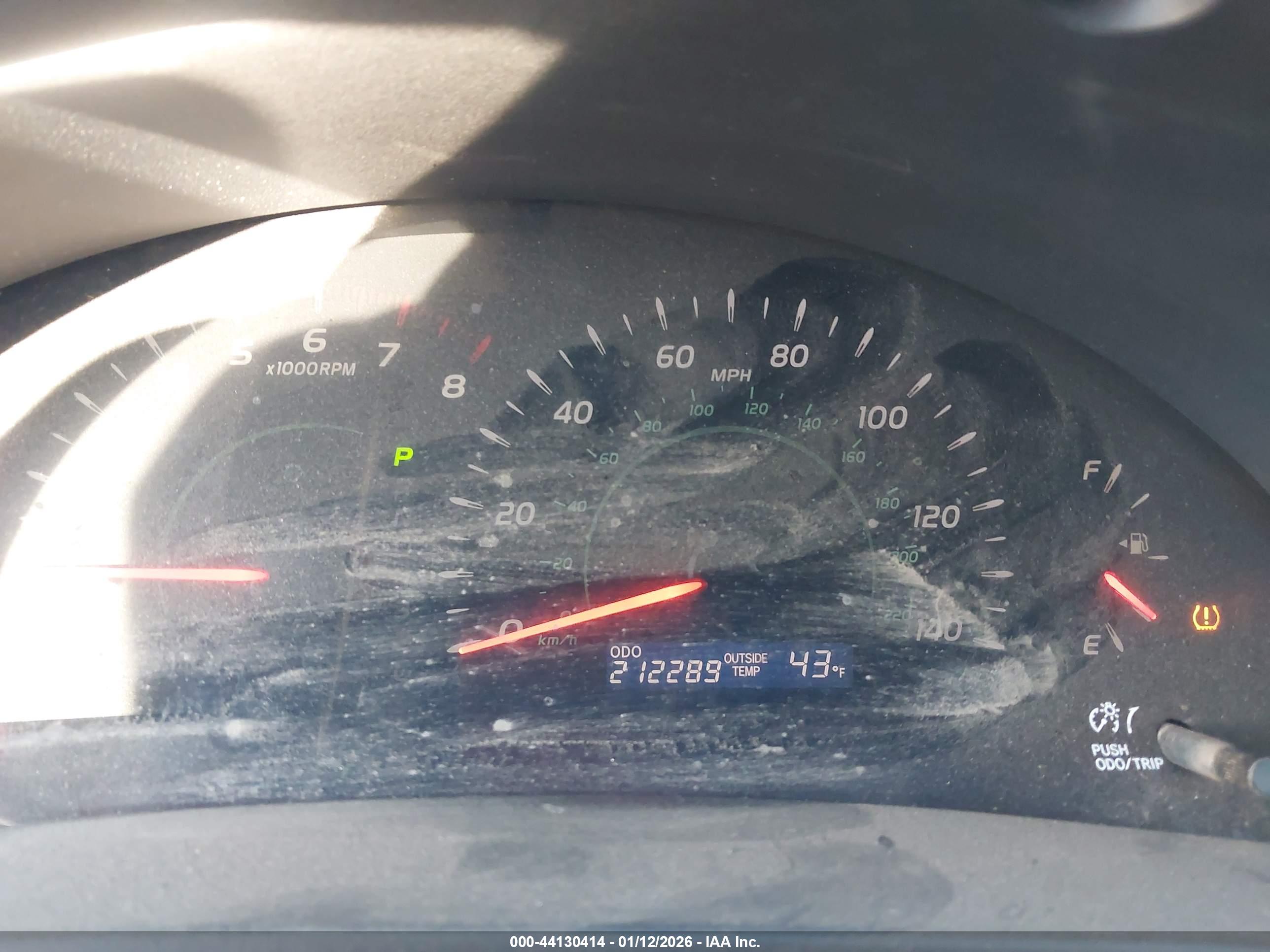 TOYOTA CAMRY image 7