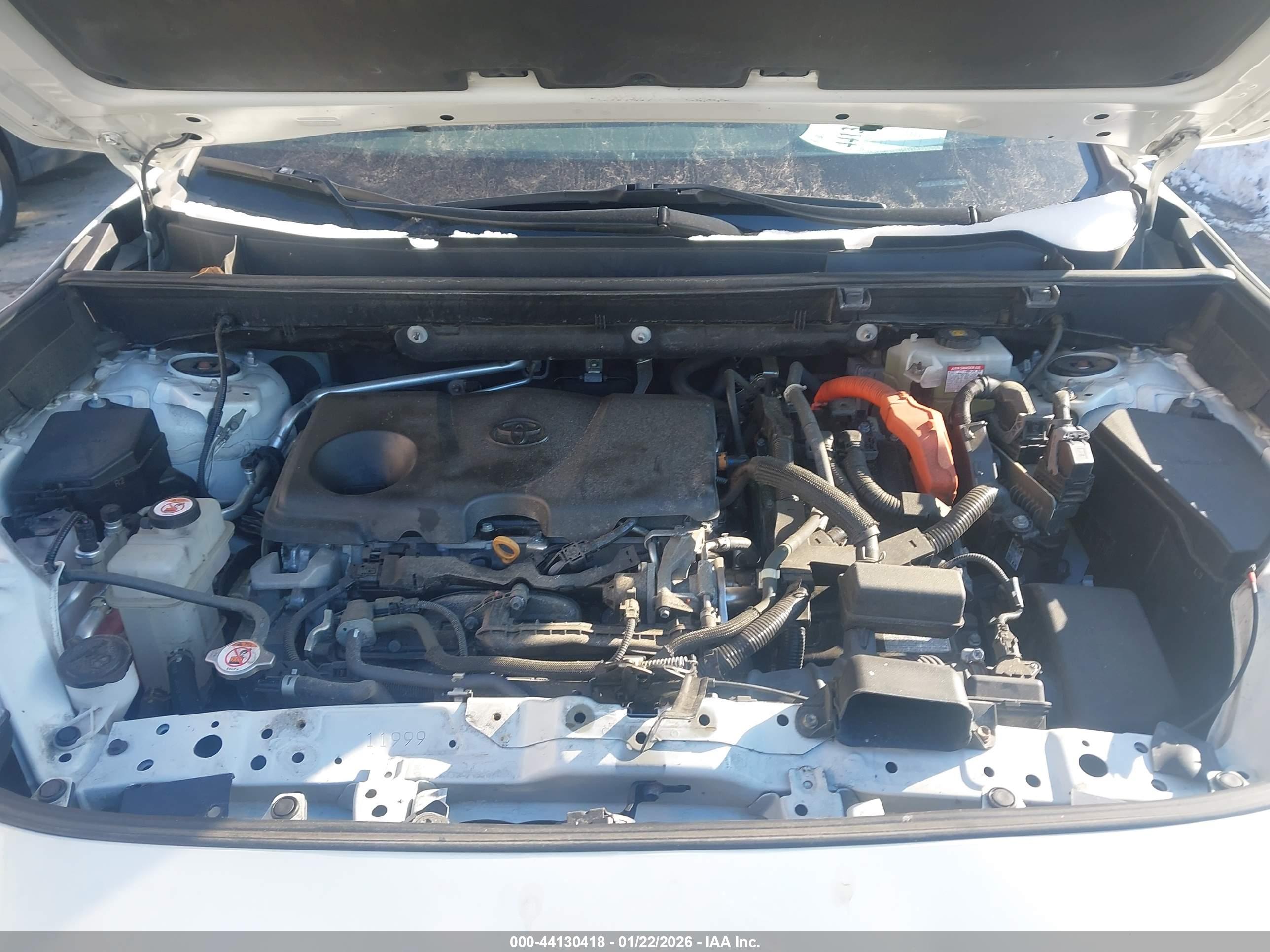 TOYOTA RAV4 image 10