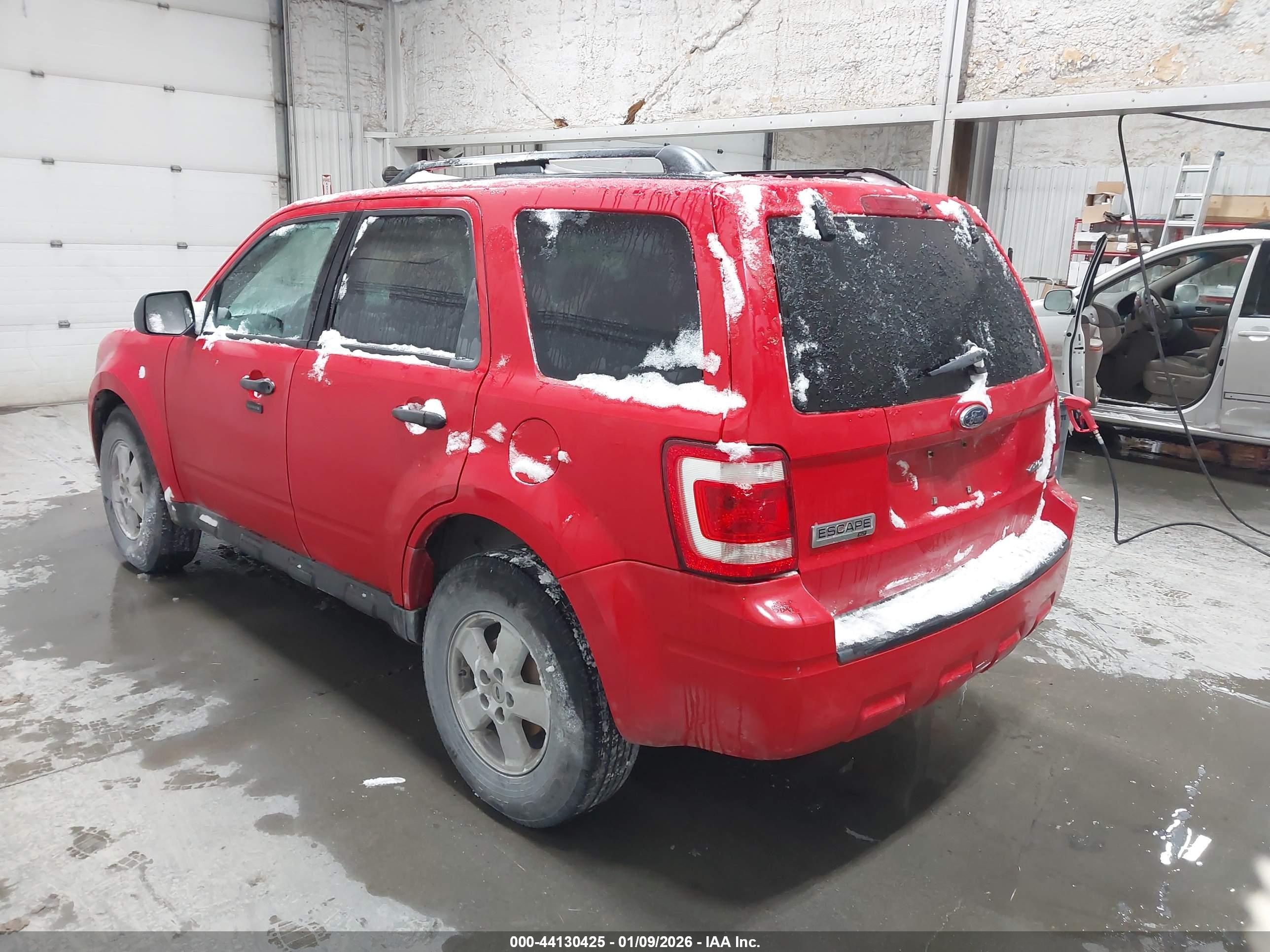 FORD ESCAPE image 3