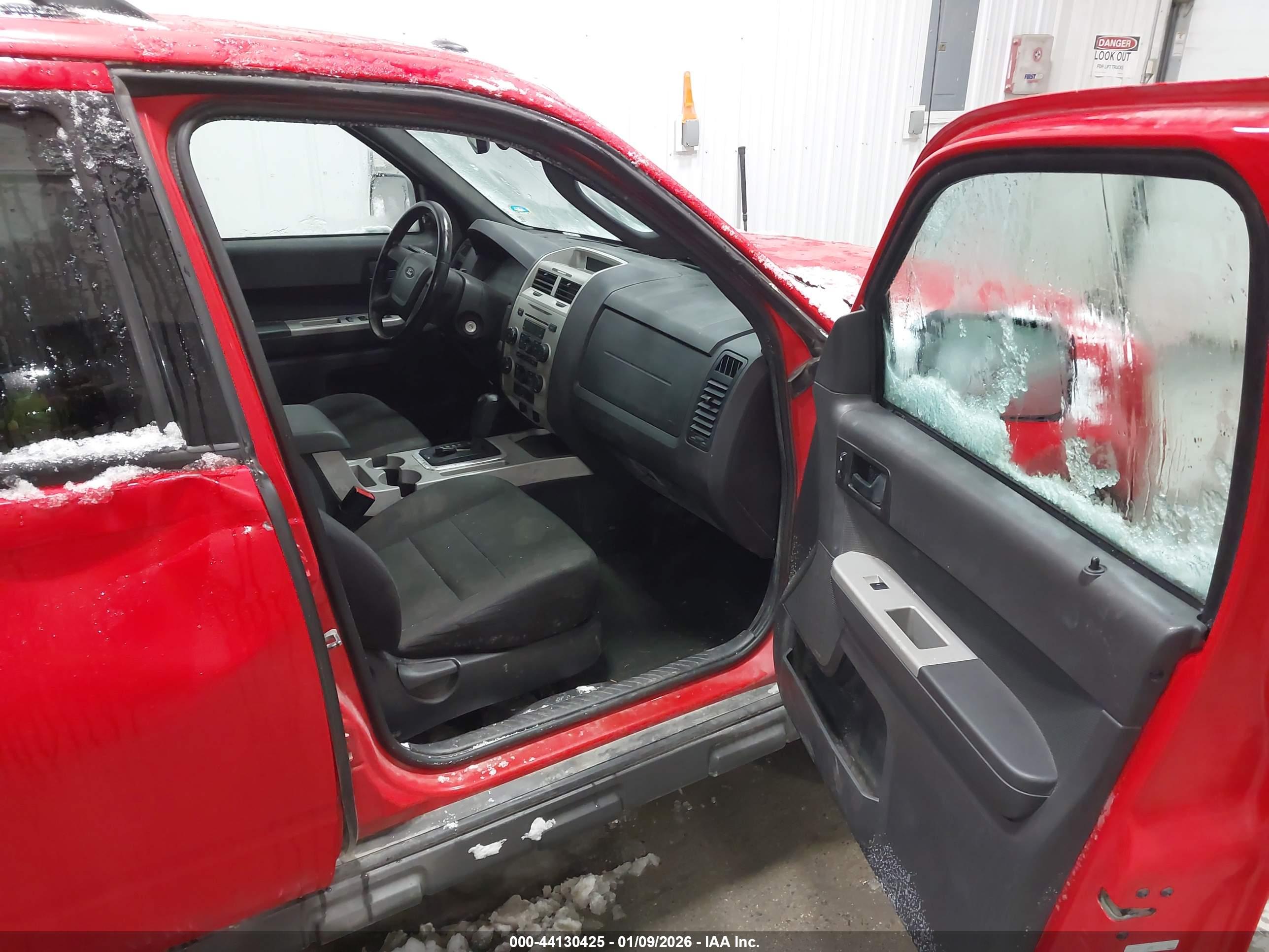 FORD ESCAPE image 5