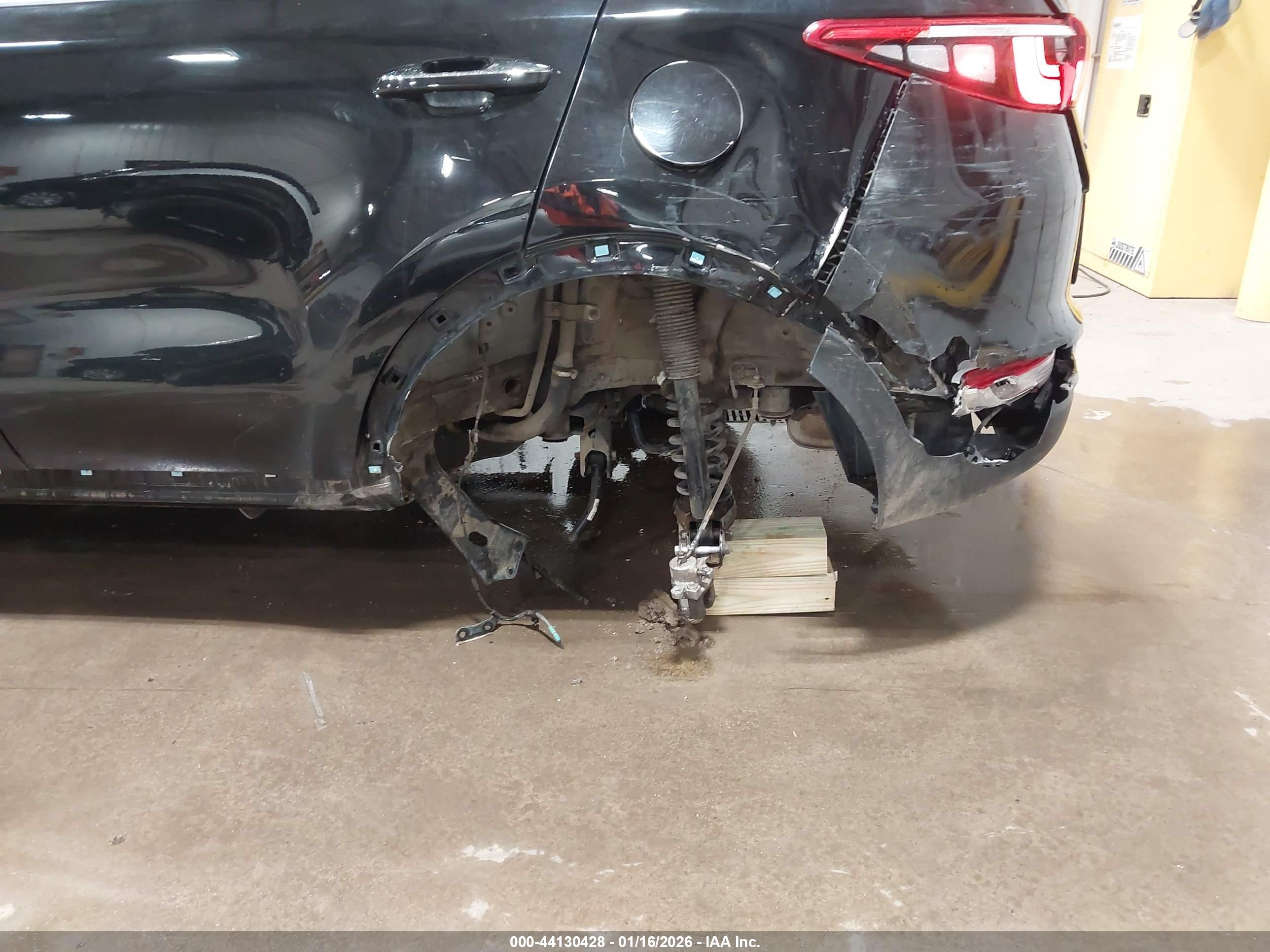 KIA SPORTAGE image 6