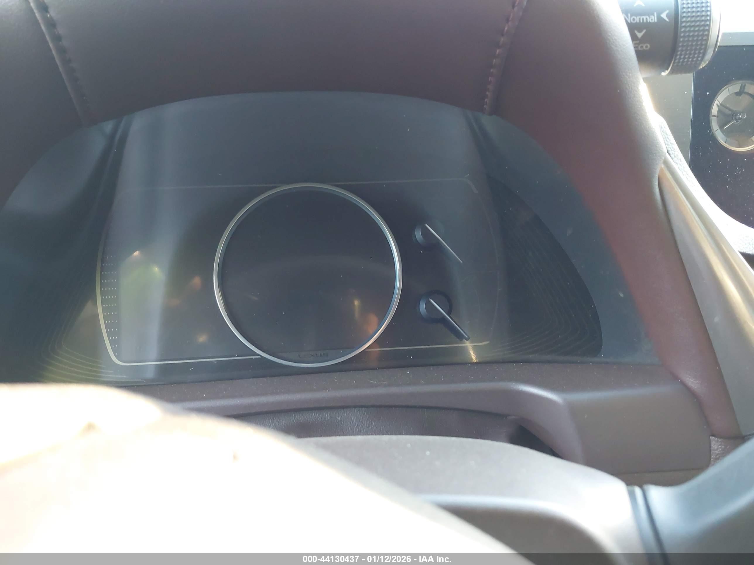 LEXUS ES image 7