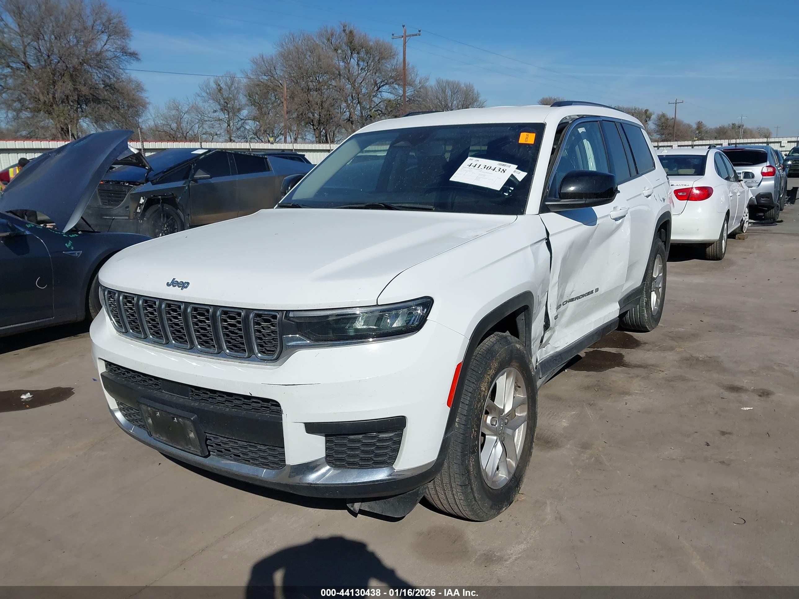 JEEP GRAND image 2