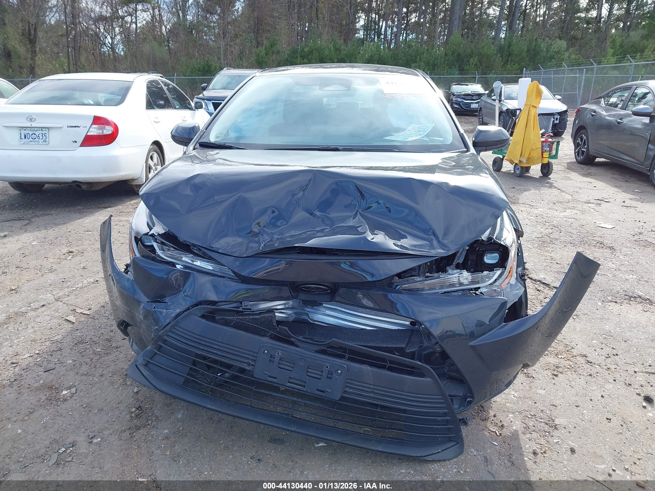 TOYOTA COROLLA image 6