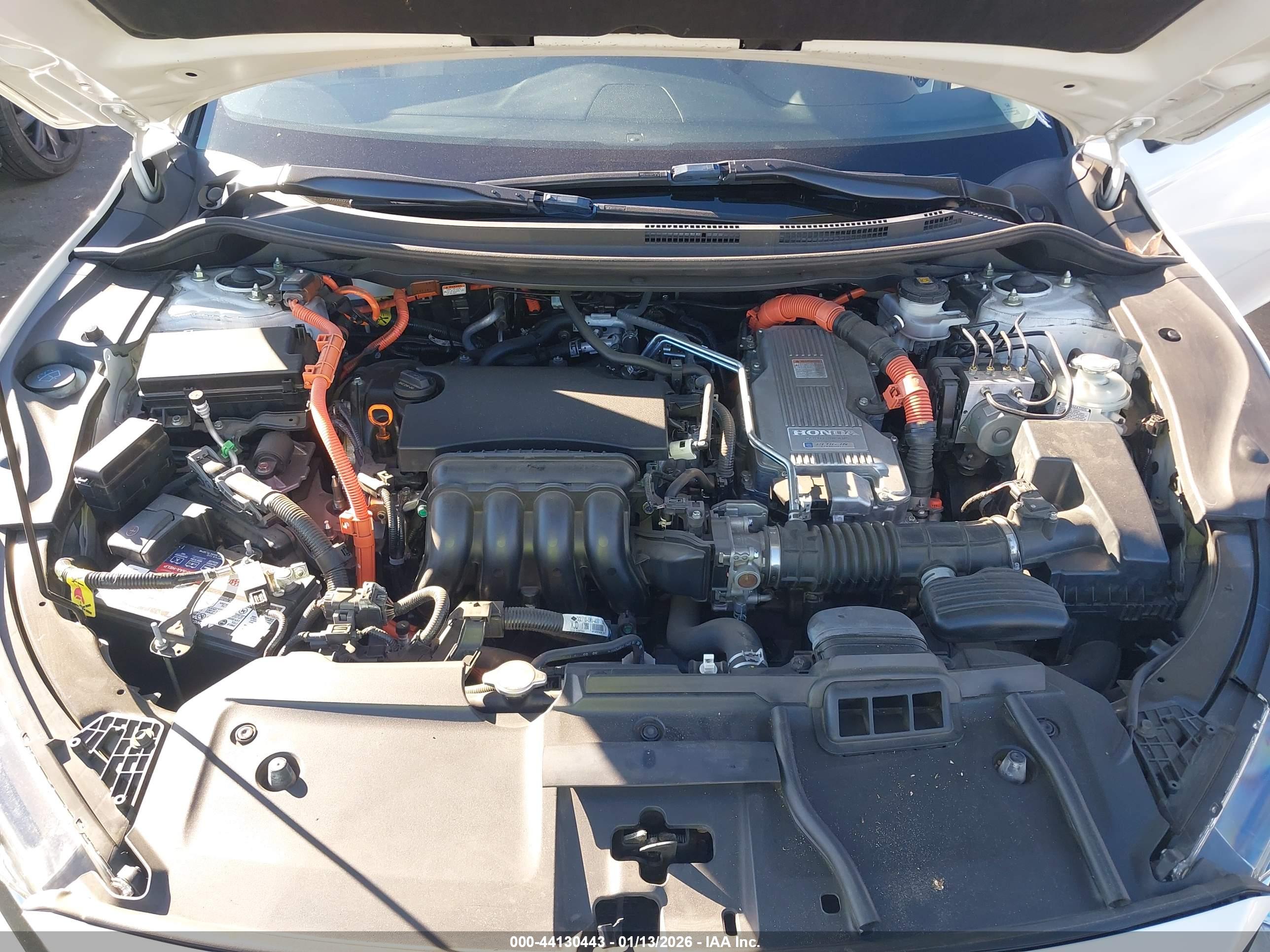HONDA CLARITY image 10