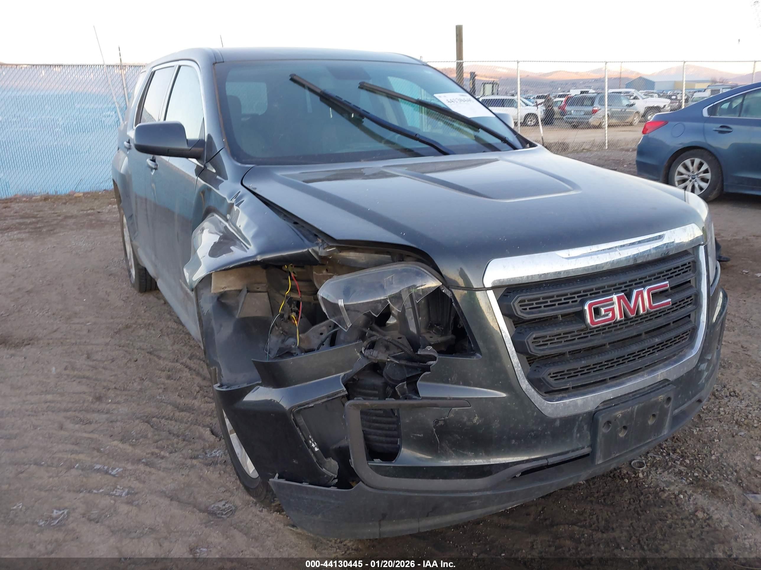 GMC TERRAIN image 6
