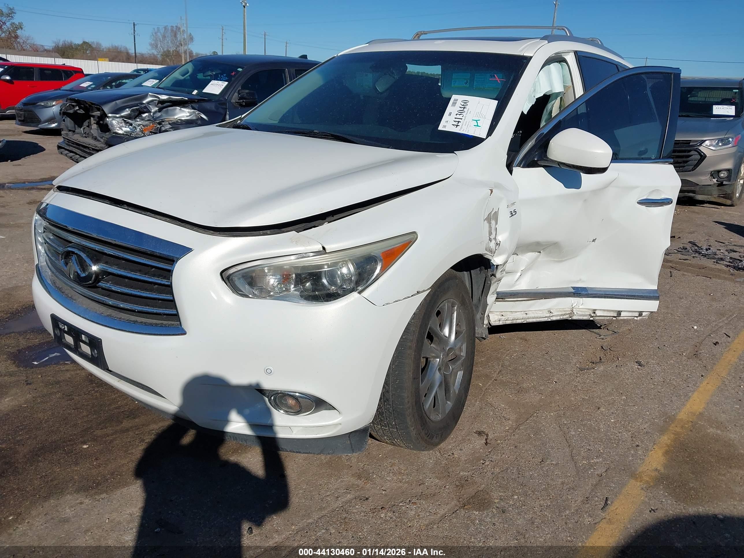 INFINITI QX60 image 2