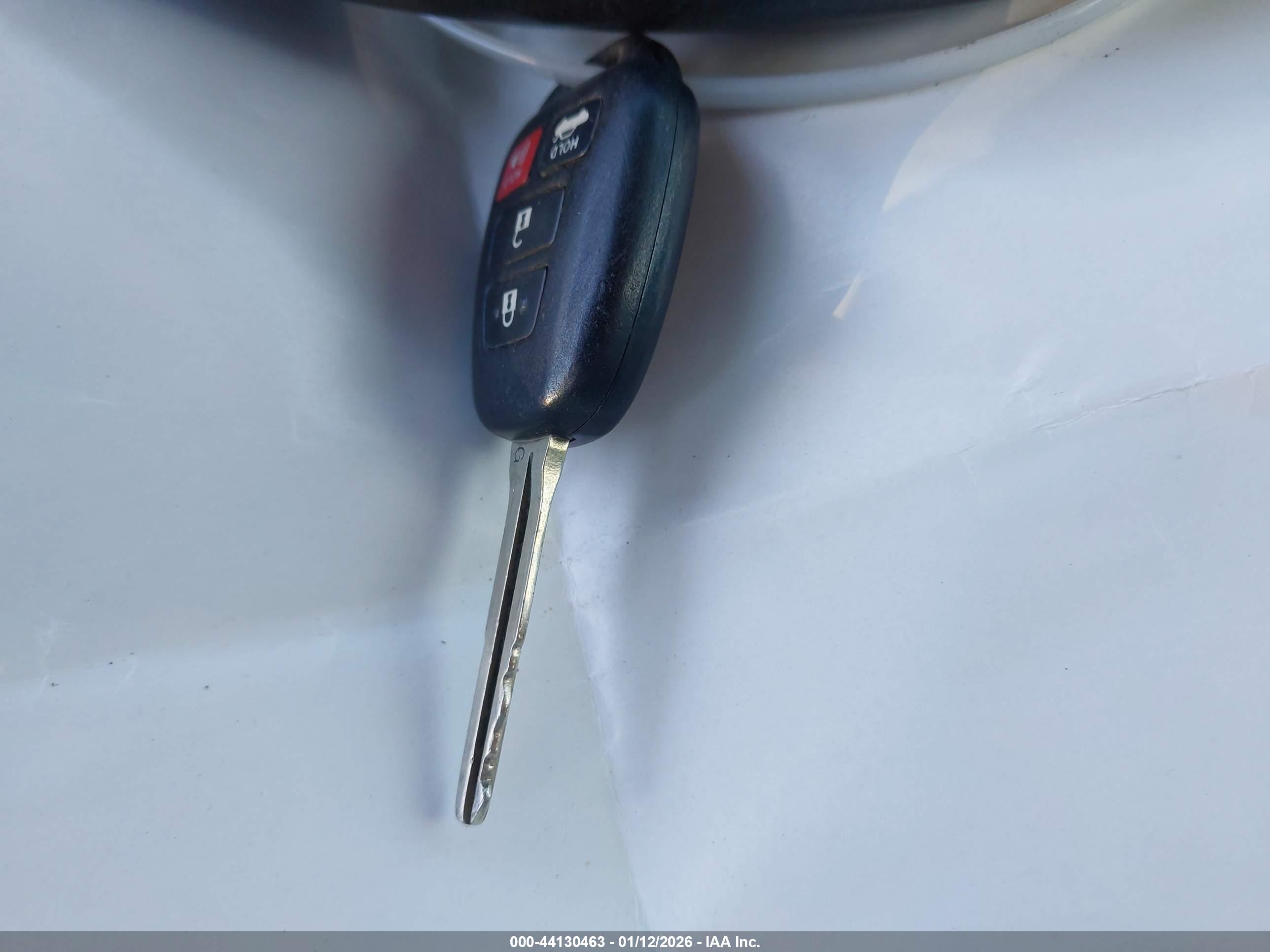 TOYOTA CAMRY image 11