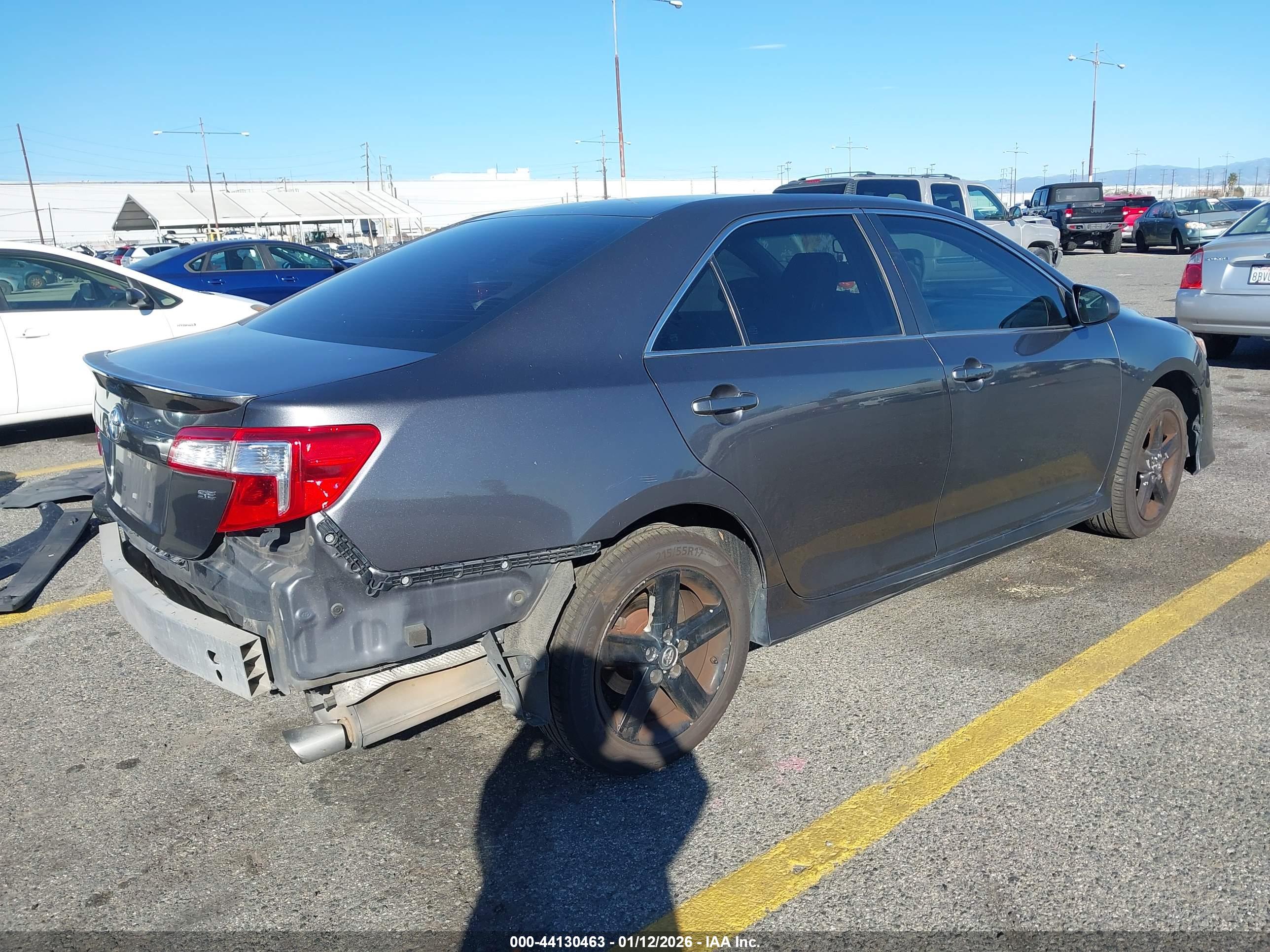 TOYOTA CAMRY image 4