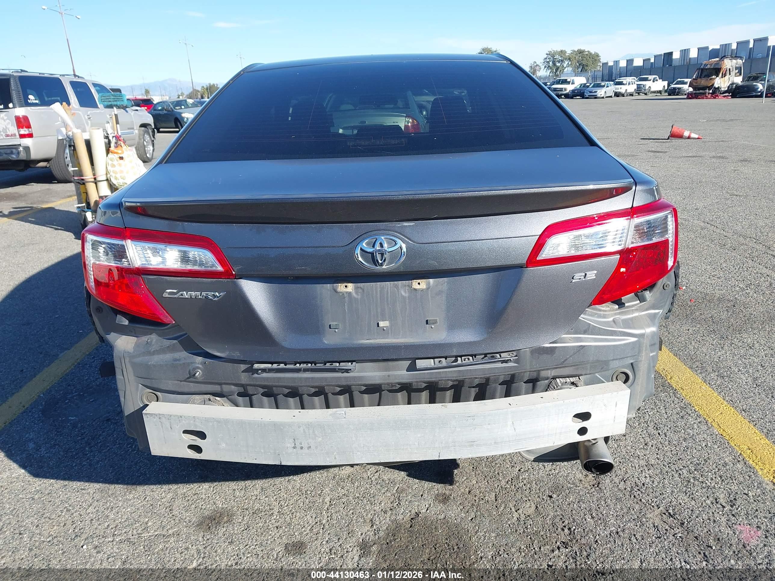 TOYOTA CAMRY image 6