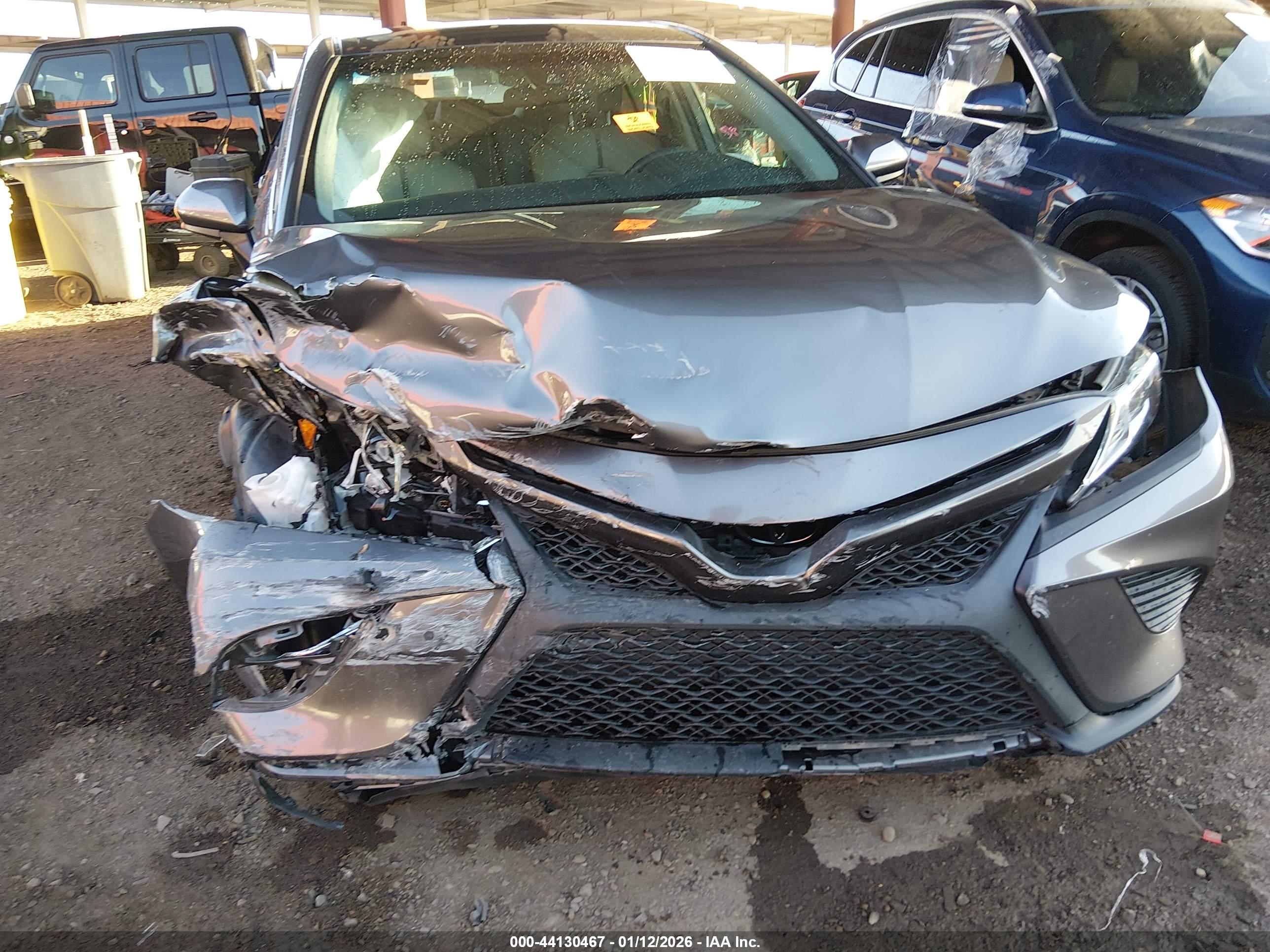 TOYOTA CAMRY image 6