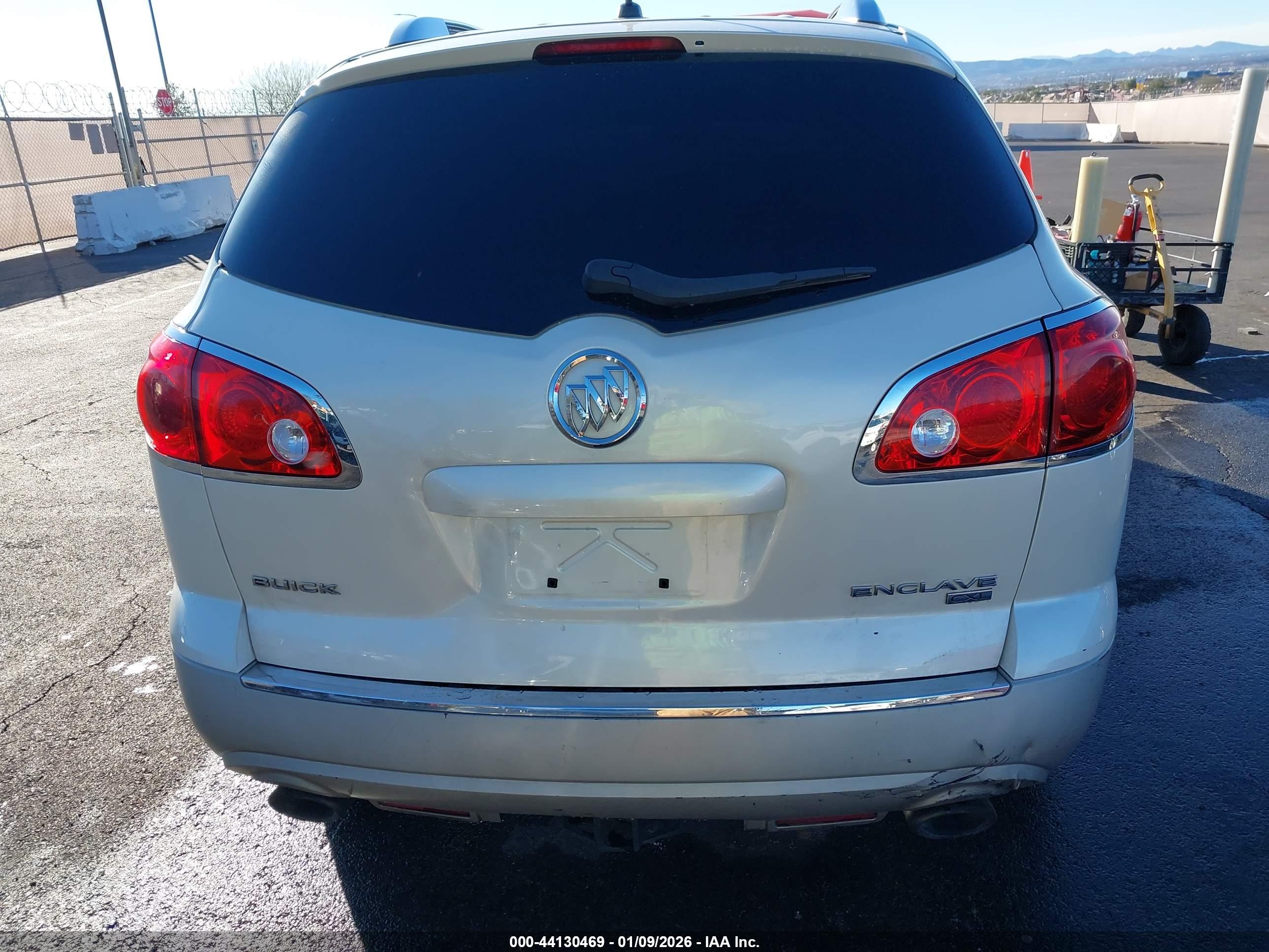 BUICK ENCLAVE image 6