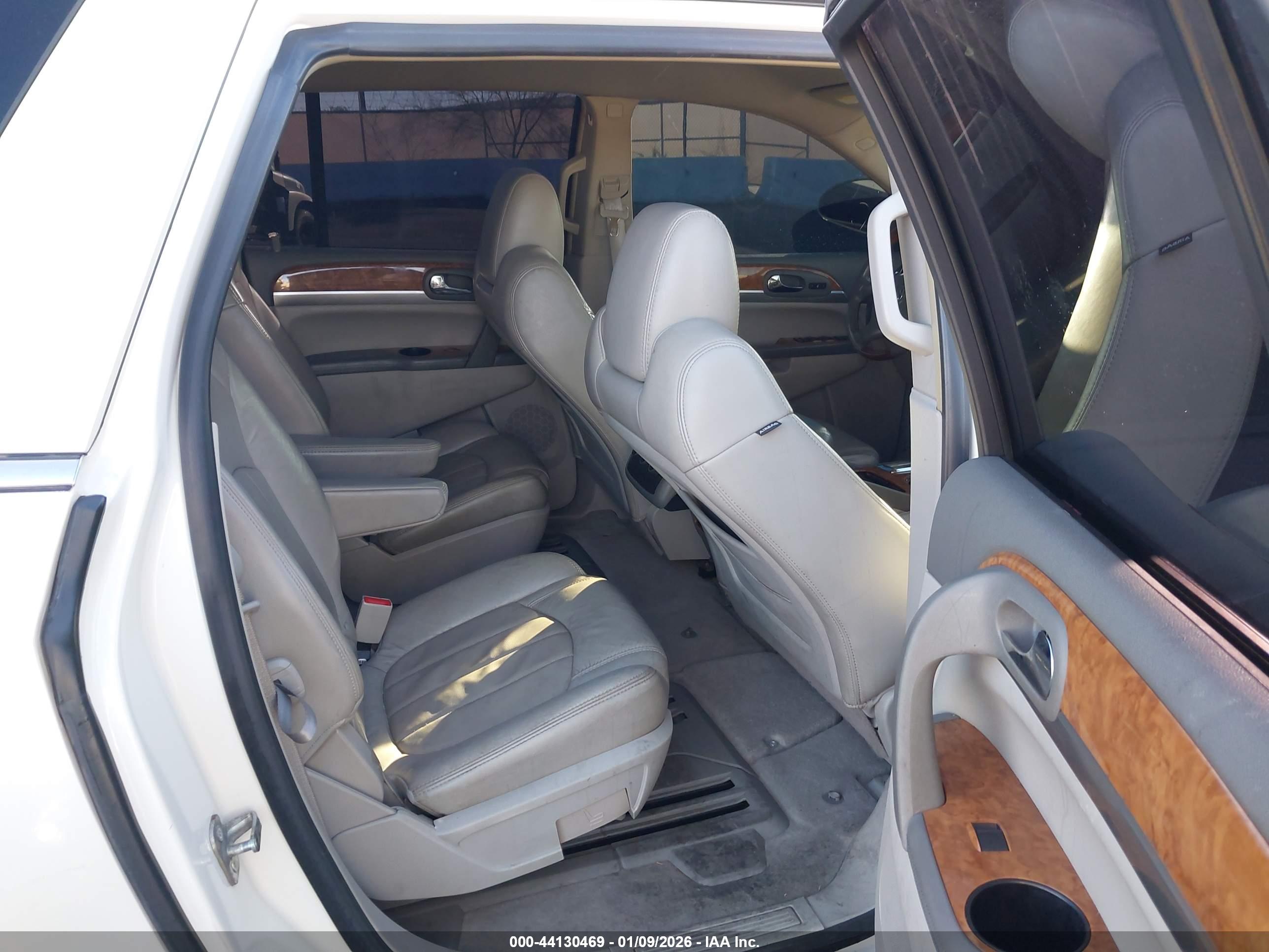 BUICK ENCLAVE image 8