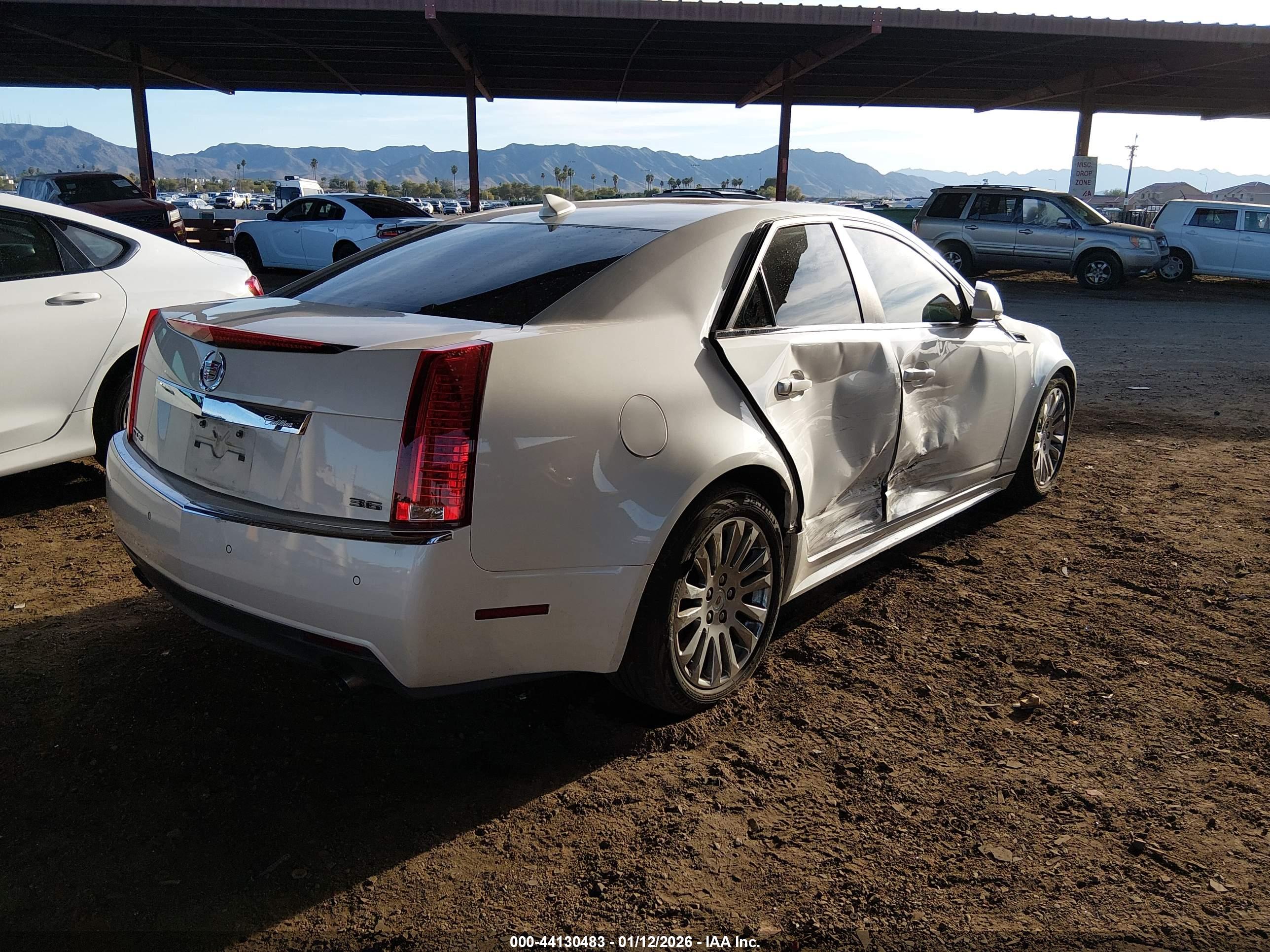 CADILLAC CTS image 4