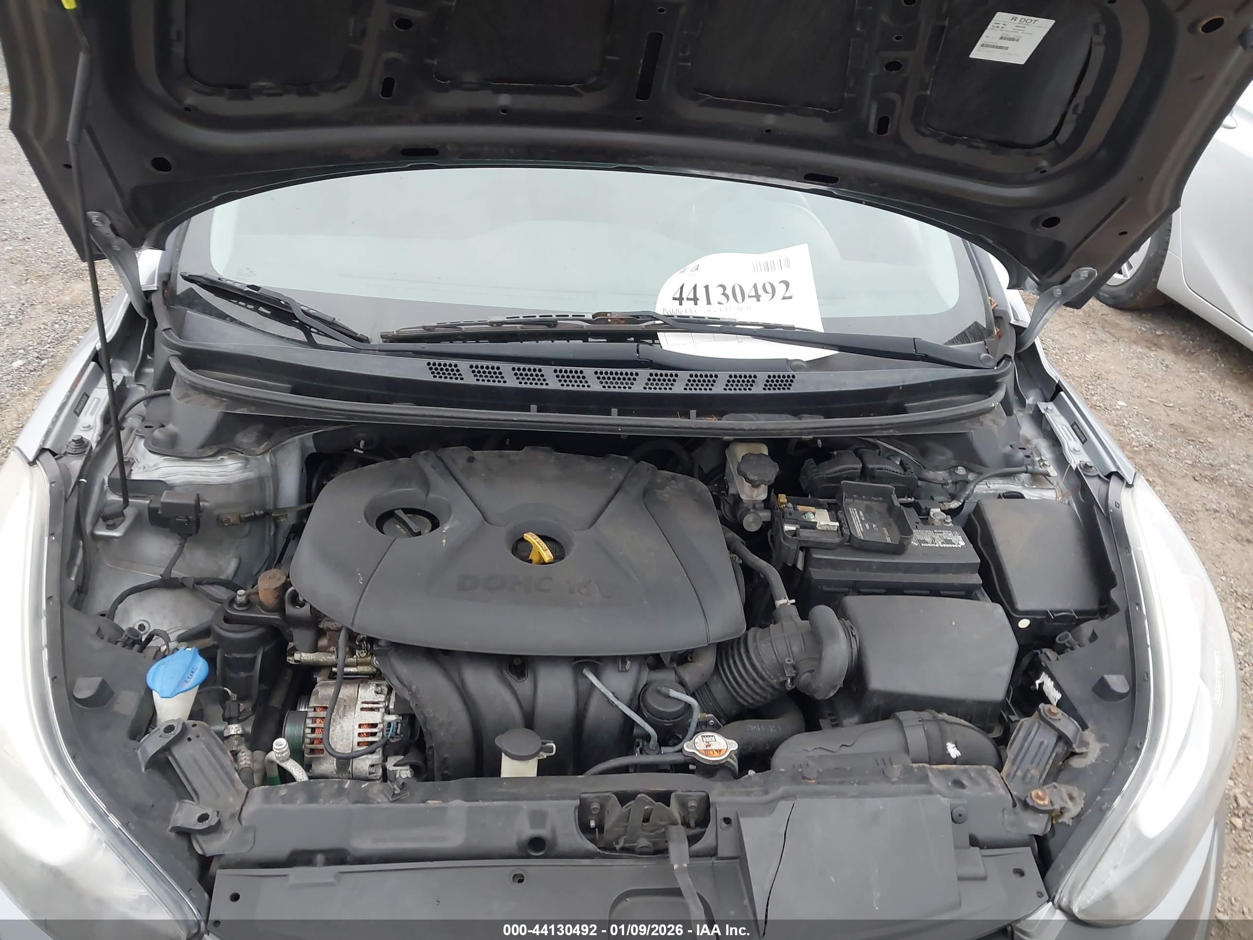 HYUNDAI ELANTRA image 10