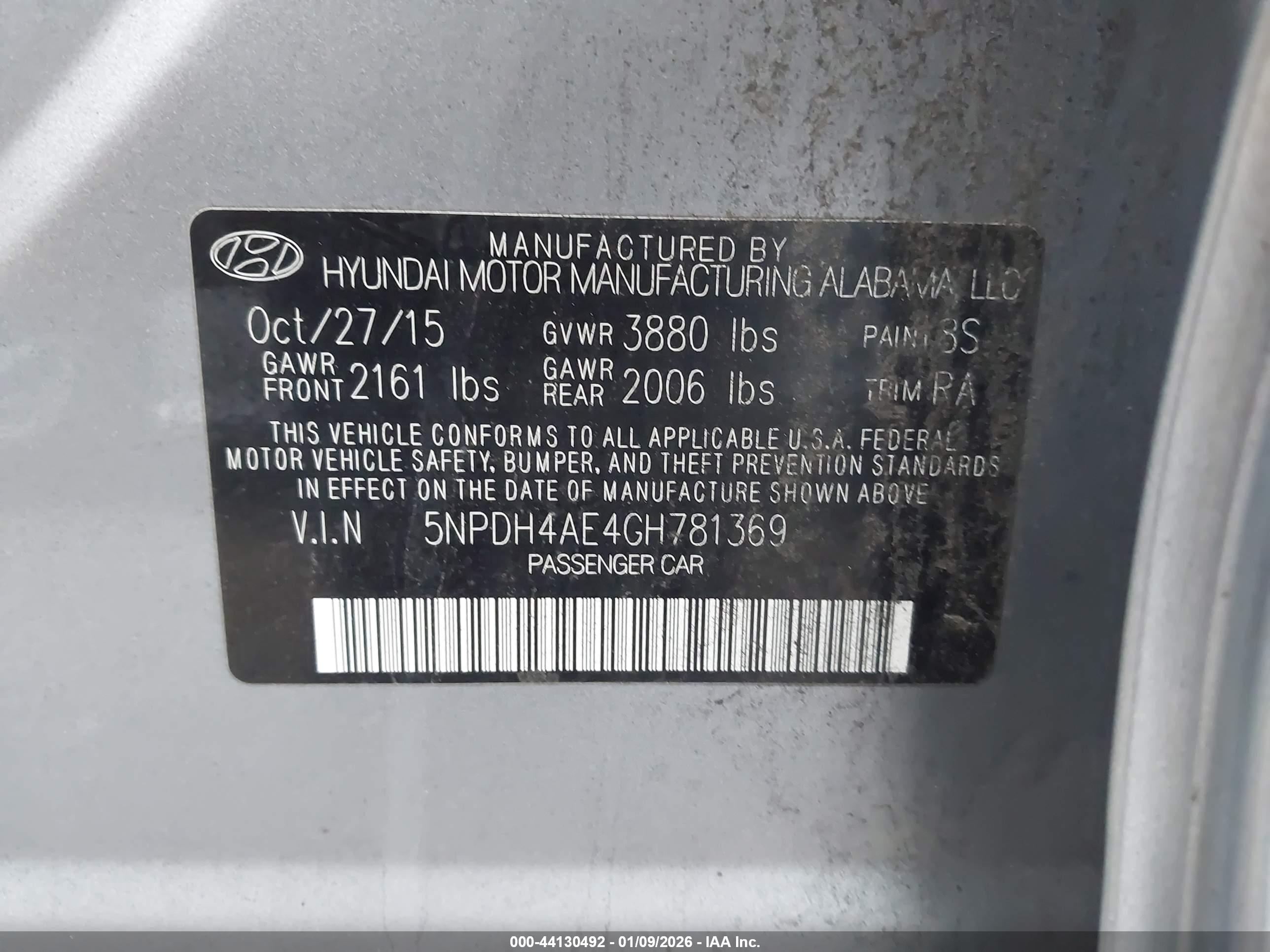 HYUNDAI ELANTRA image 9