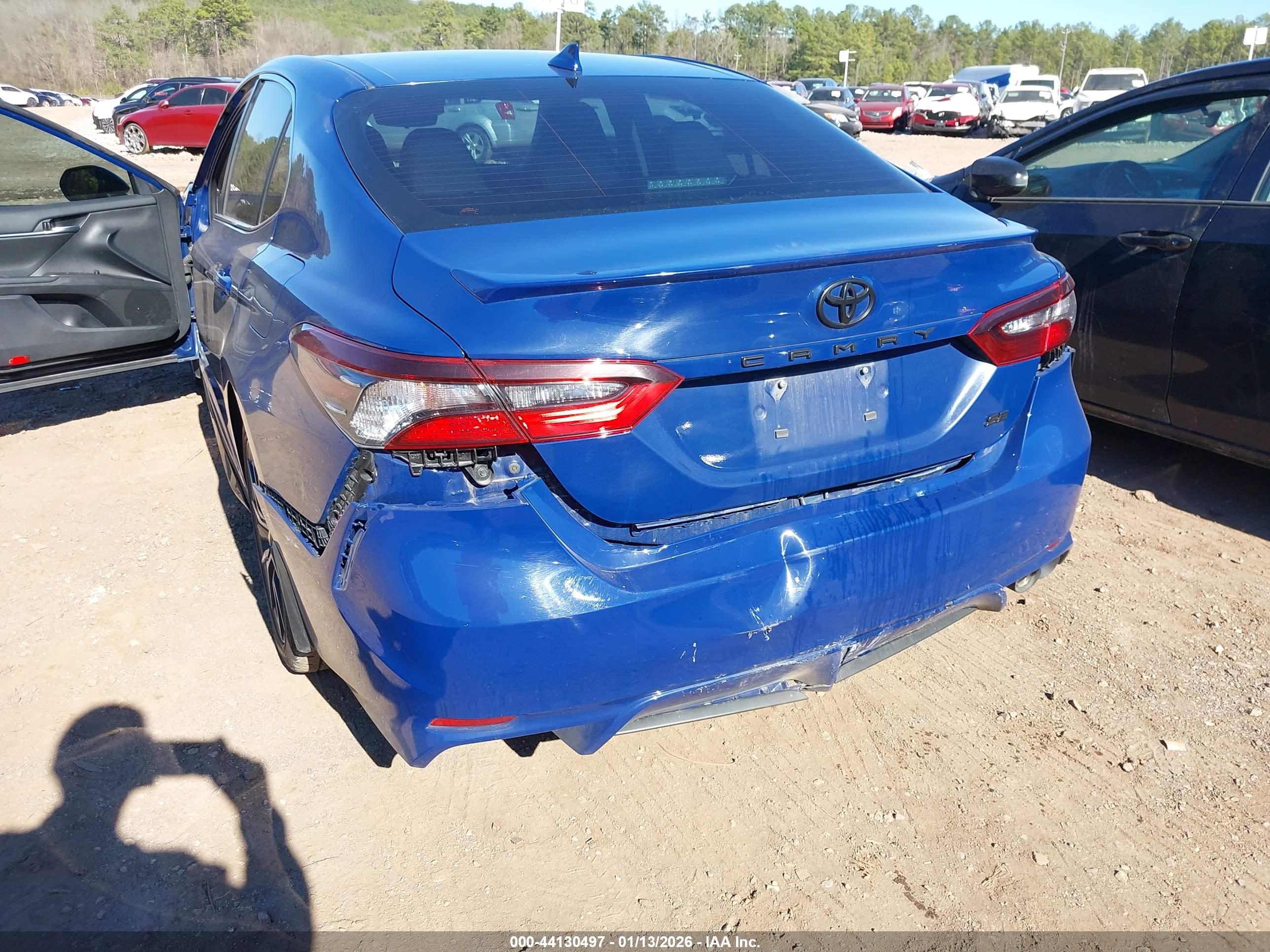 TOYOTA CAMRY image 6