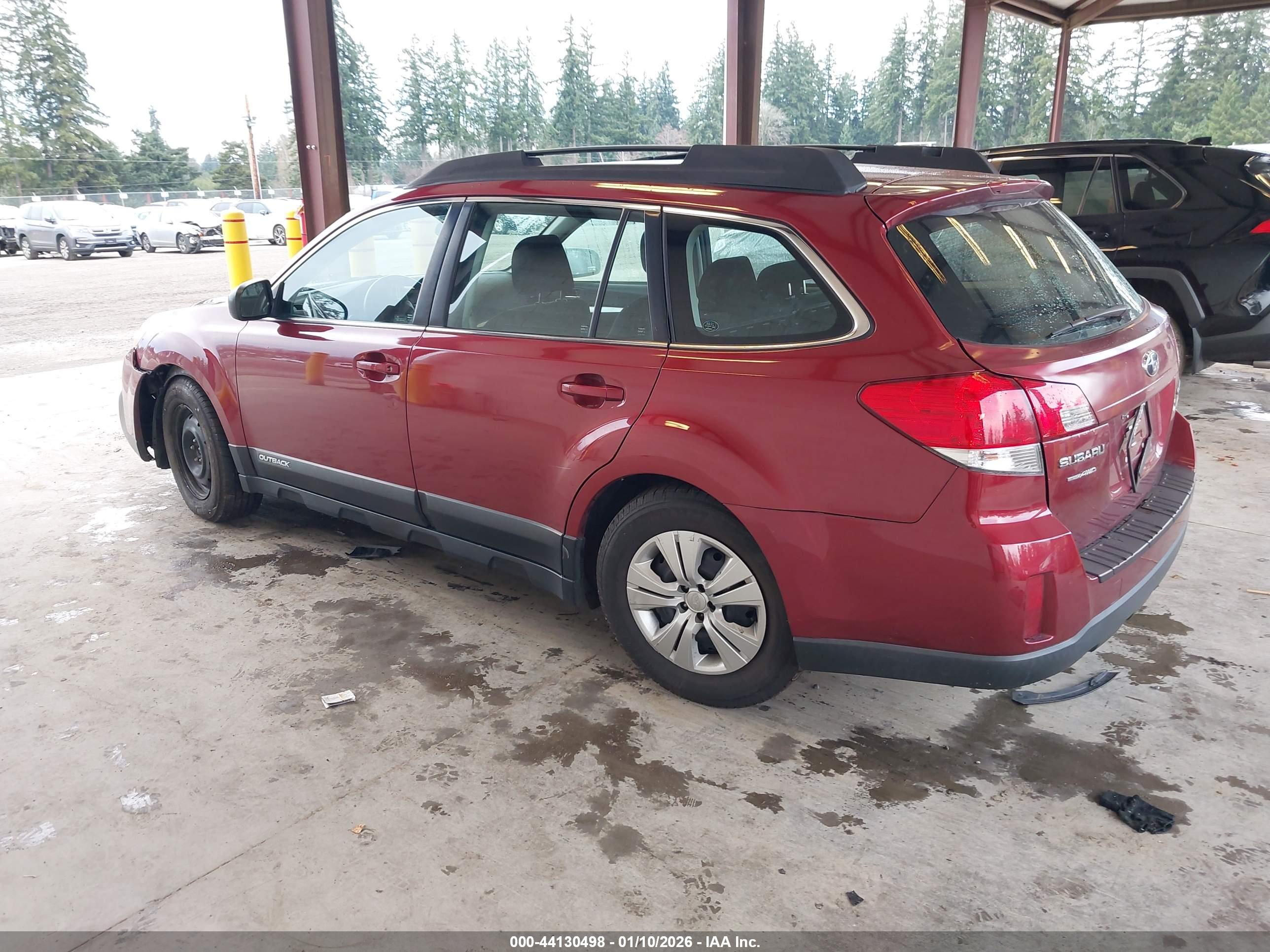 SUBARU OUTBACK image 3
