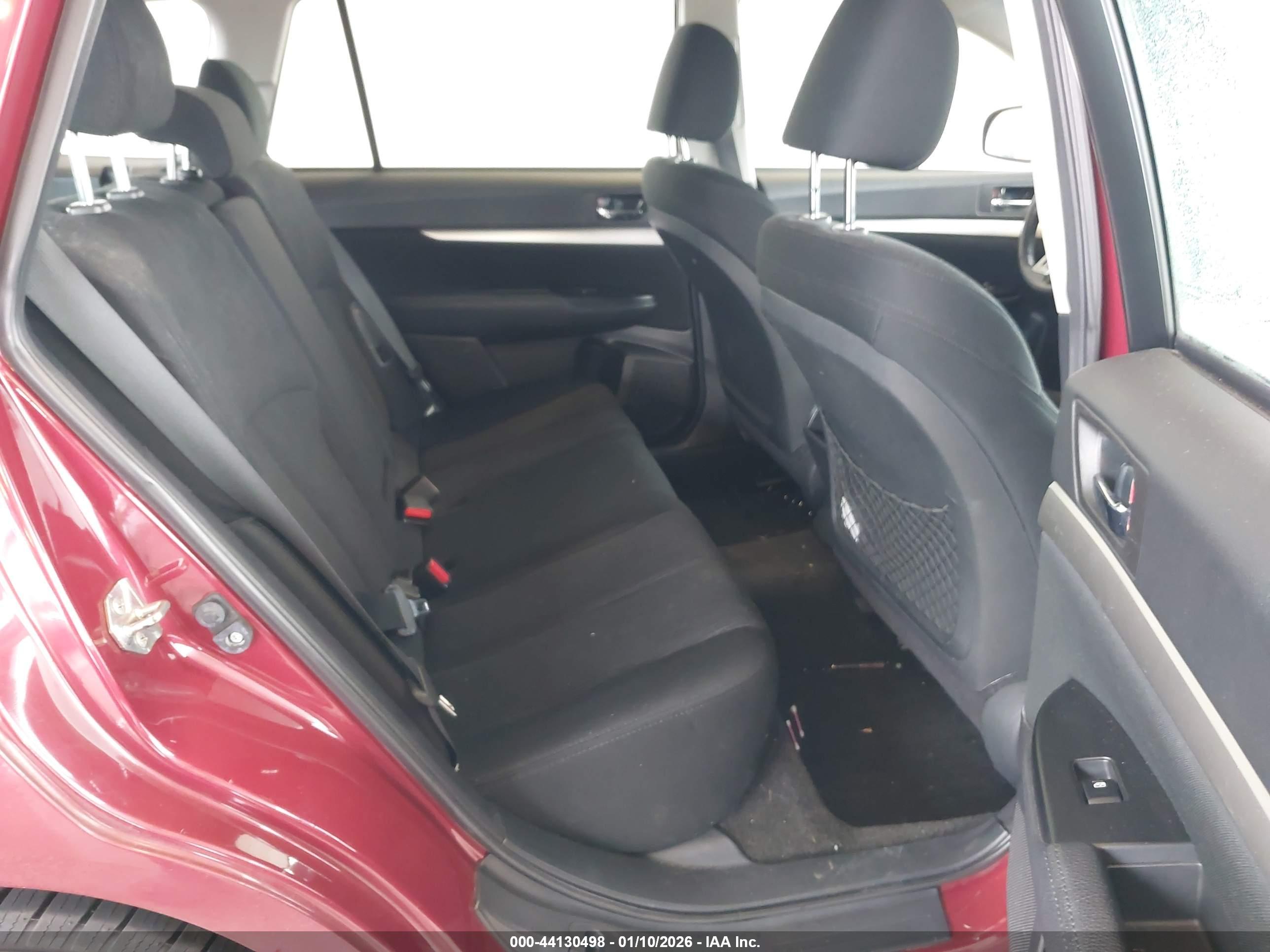 SUBARU OUTBACK image 8