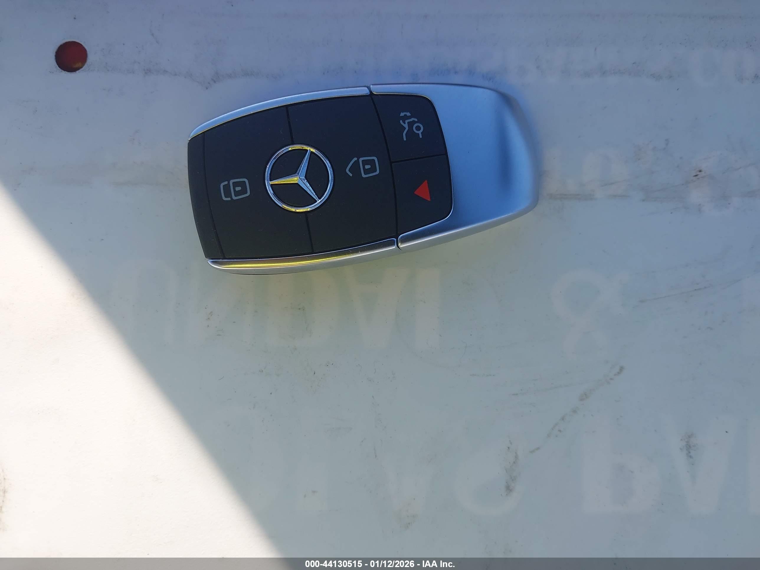 MERCEDES-BENZ CLA image 11