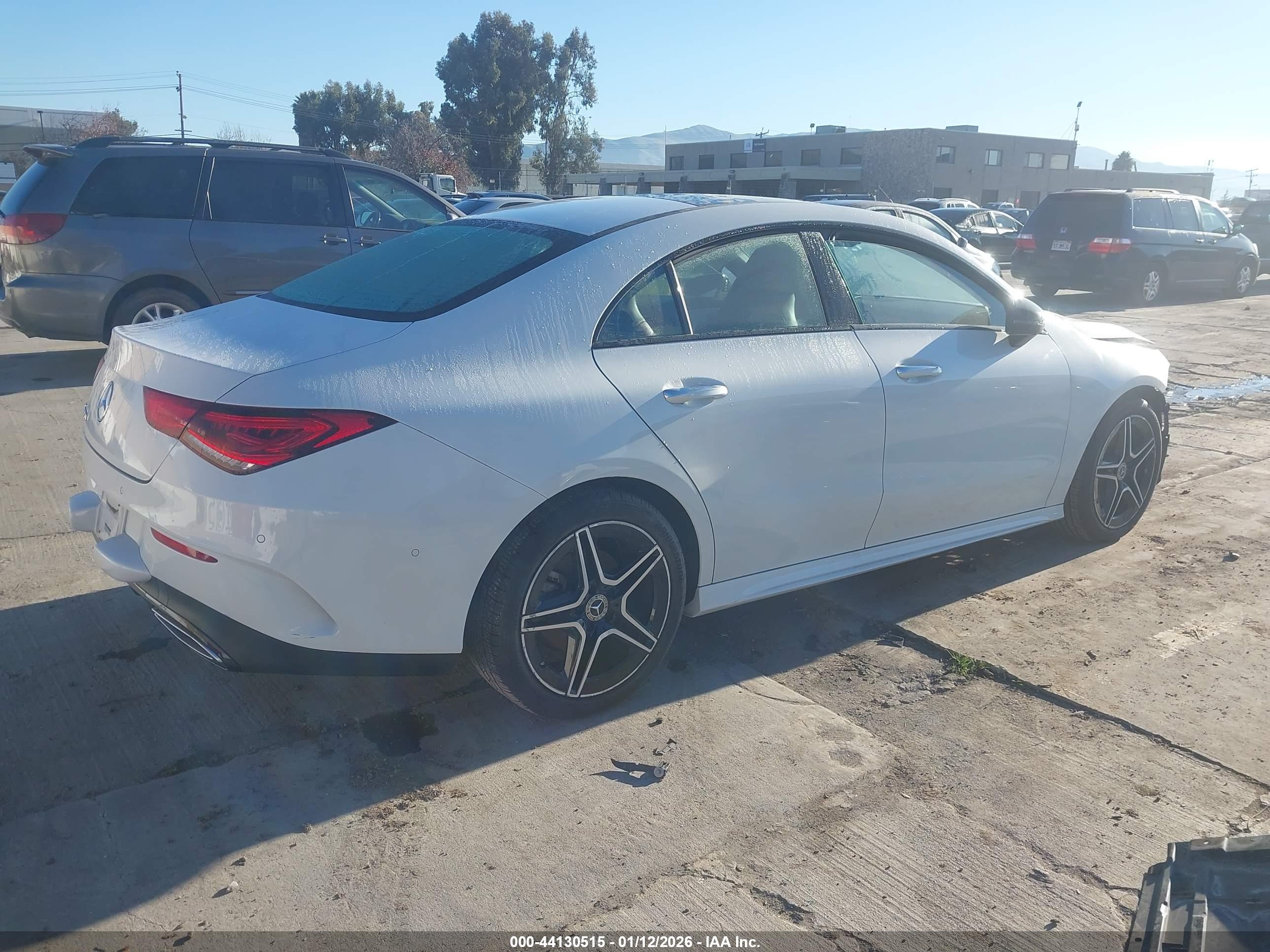 MERCEDES-BENZ CLA image 4