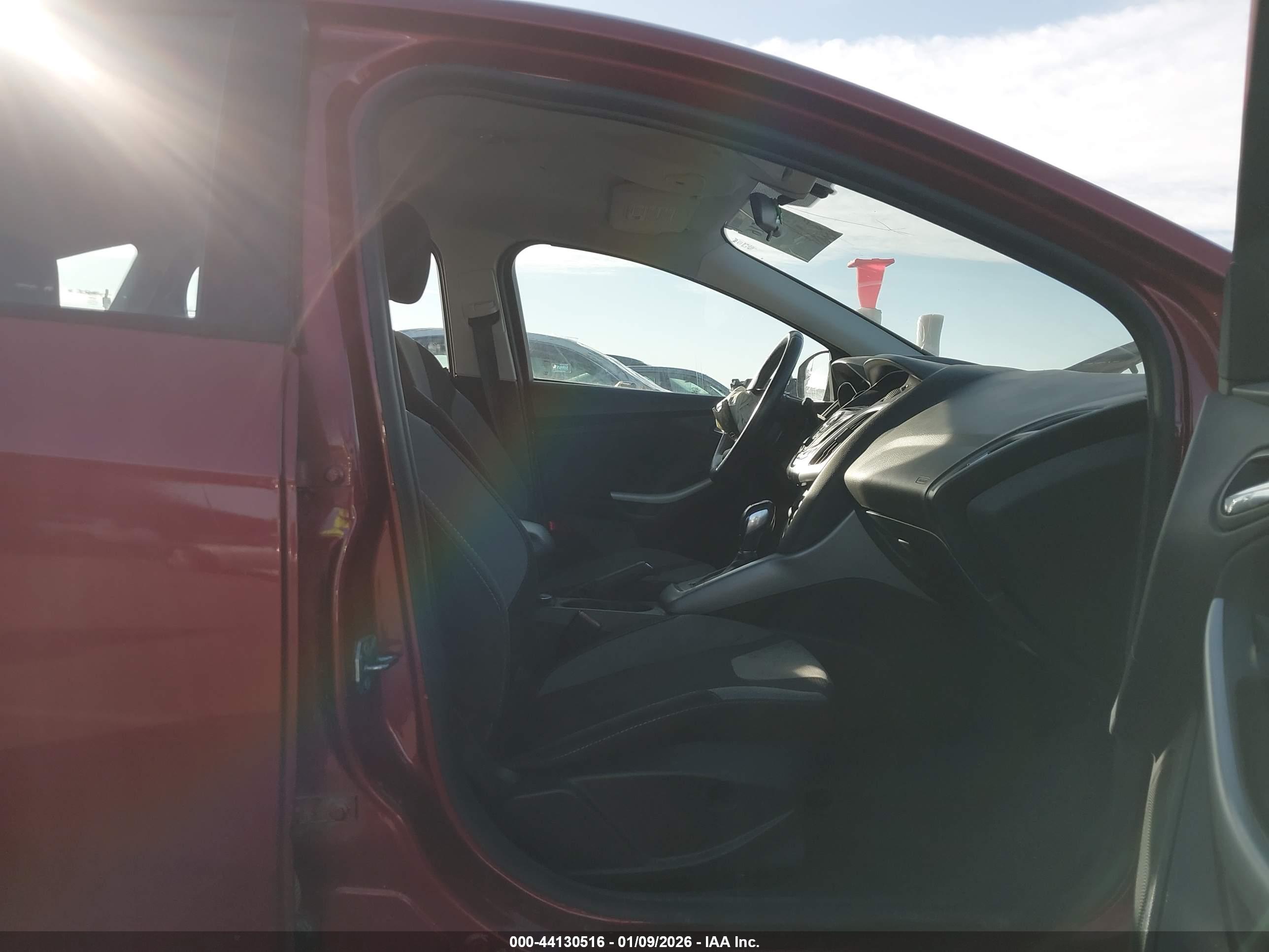 FORD FOCUS image 5
