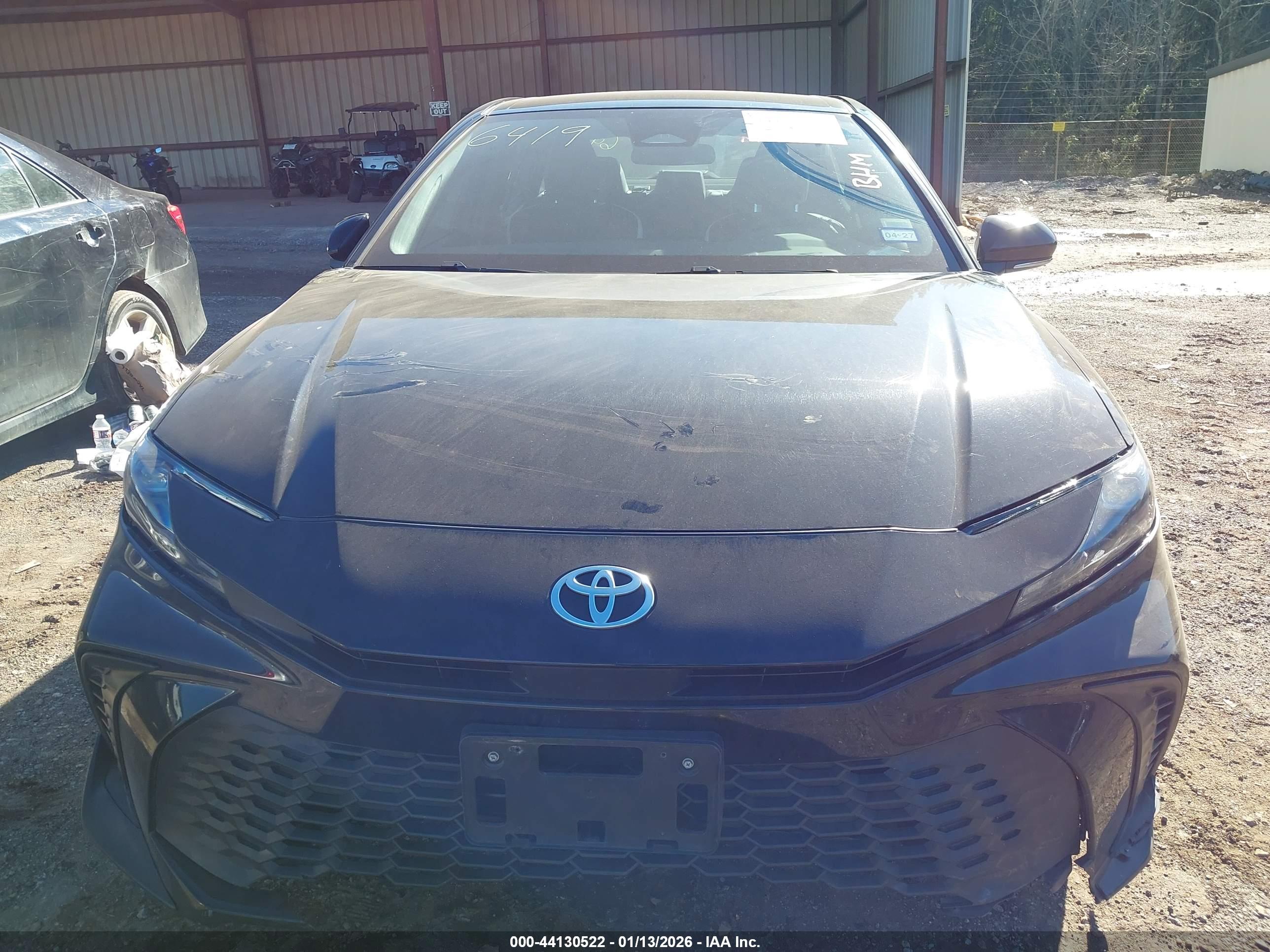TOYOTA CAMRY image 6