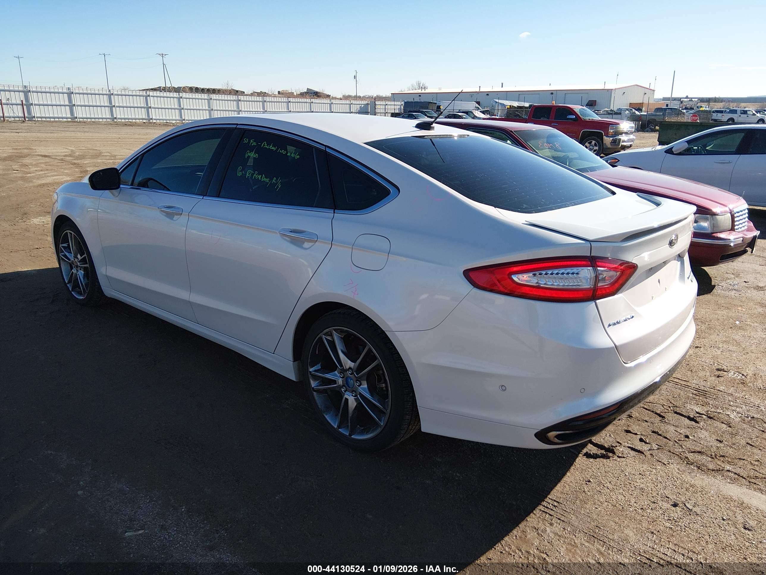 FORD FUSION image 3