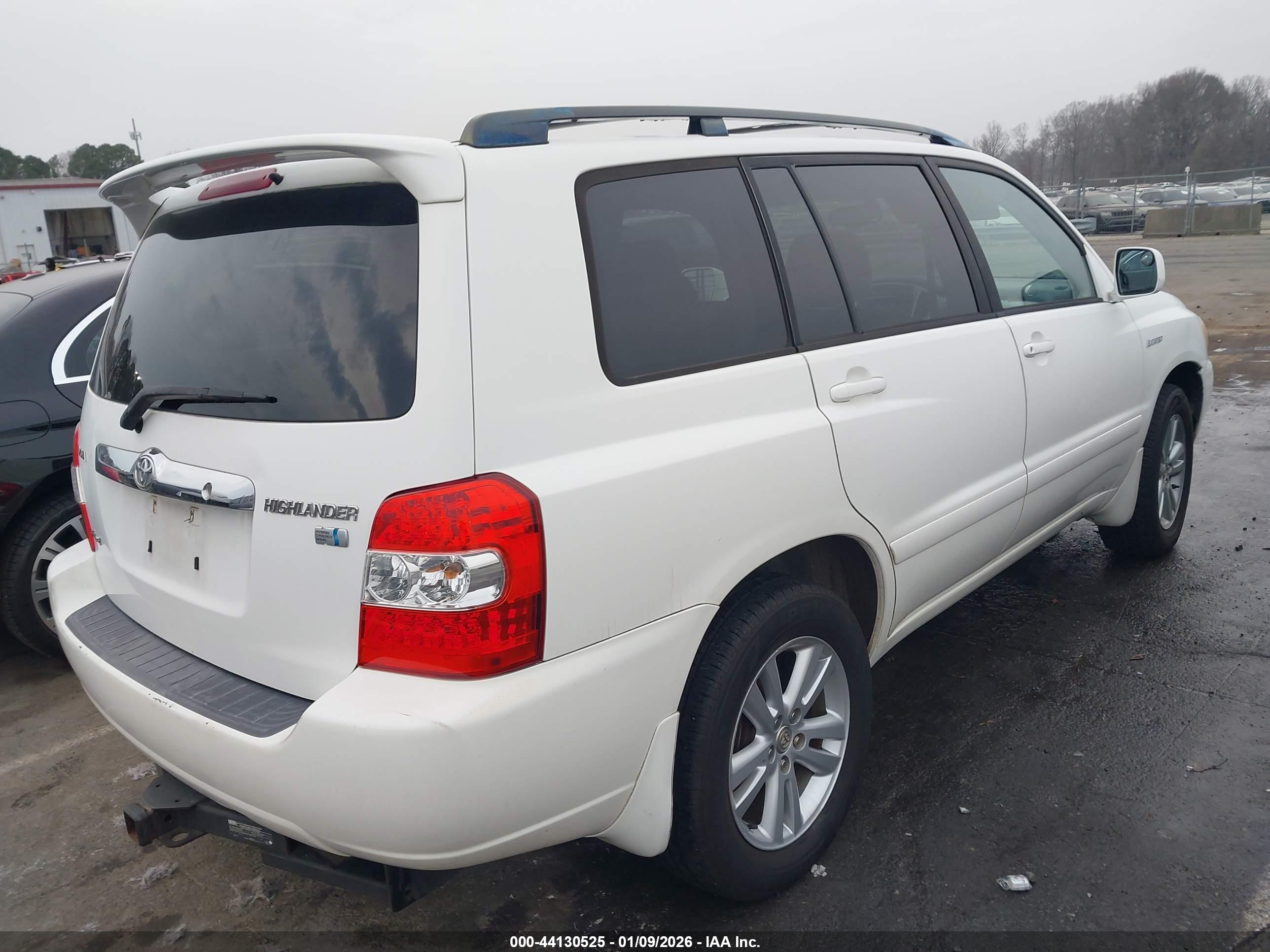 TOYOTA HIGHLANDER image 4