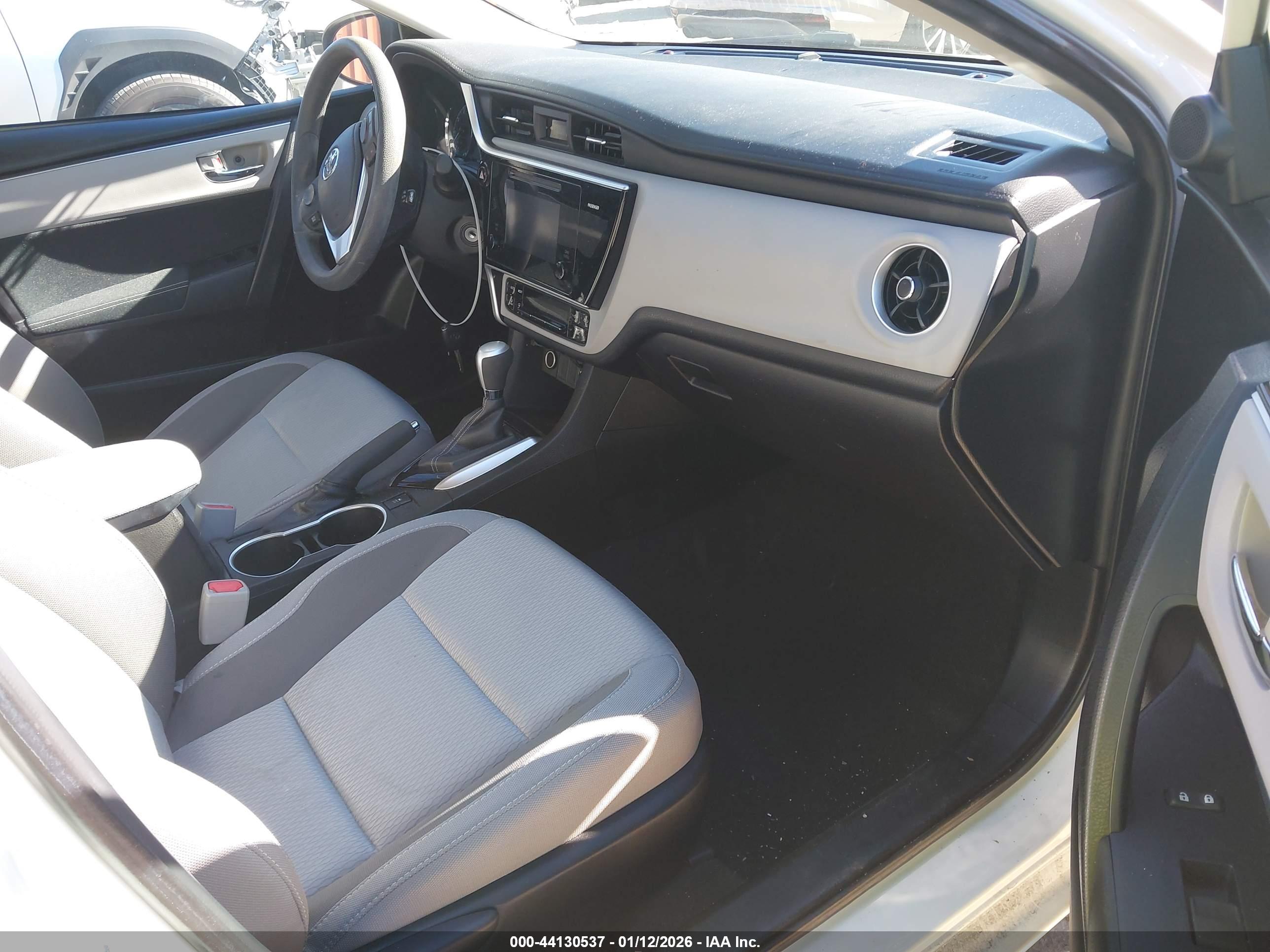 TOYOTA COROLLA image 5