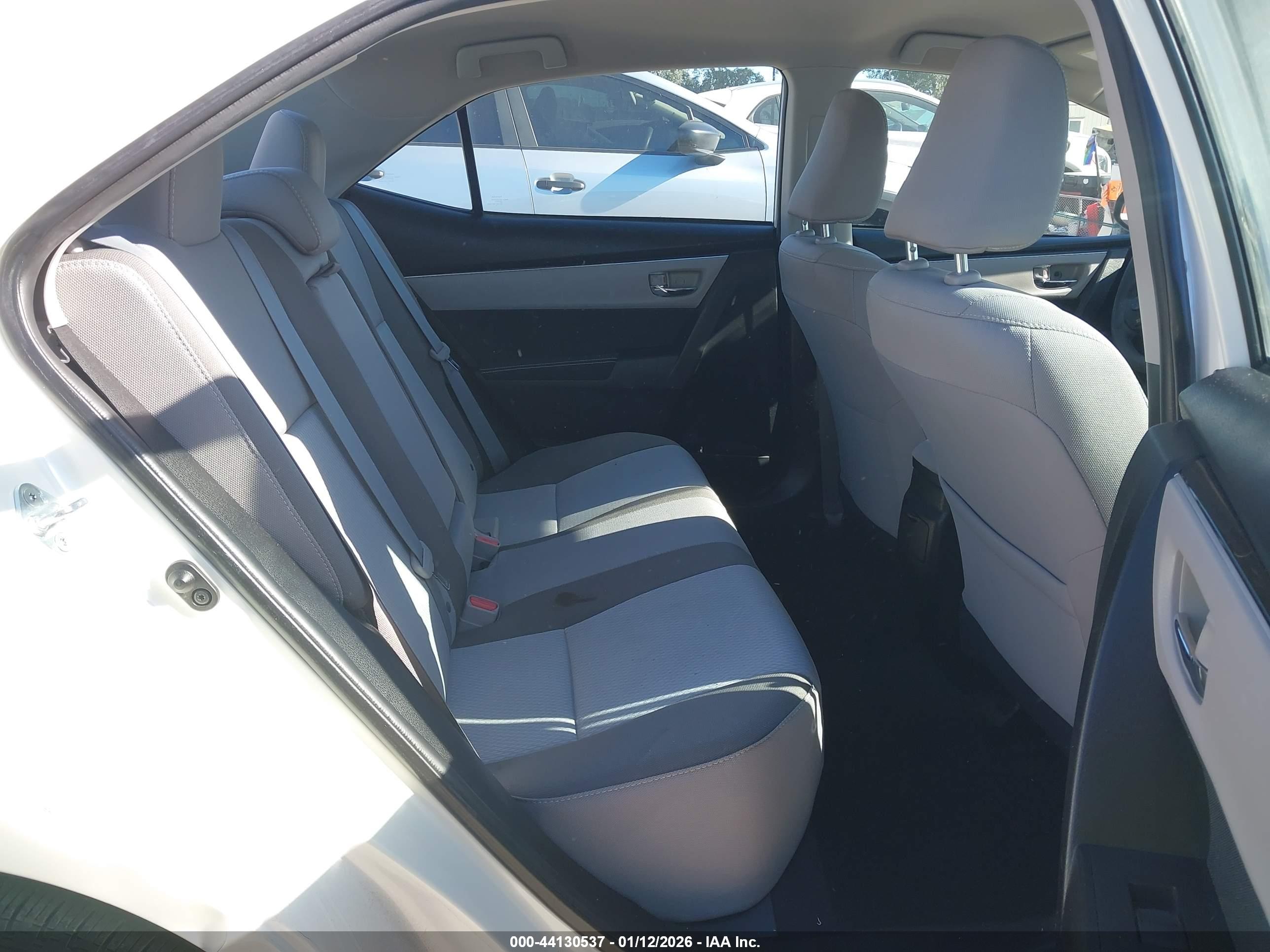 TOYOTA COROLLA image 8