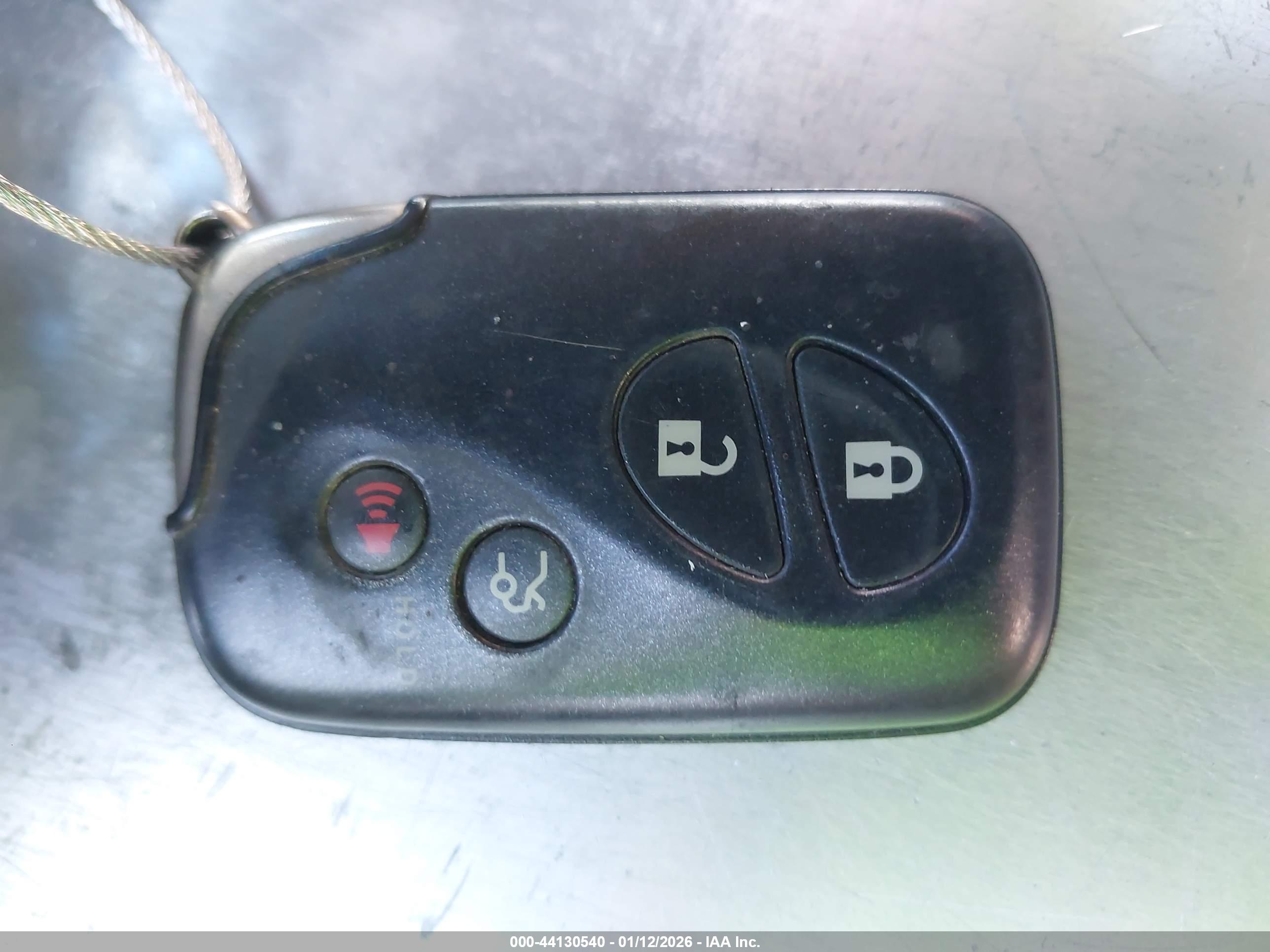 LEXUS ES image 11