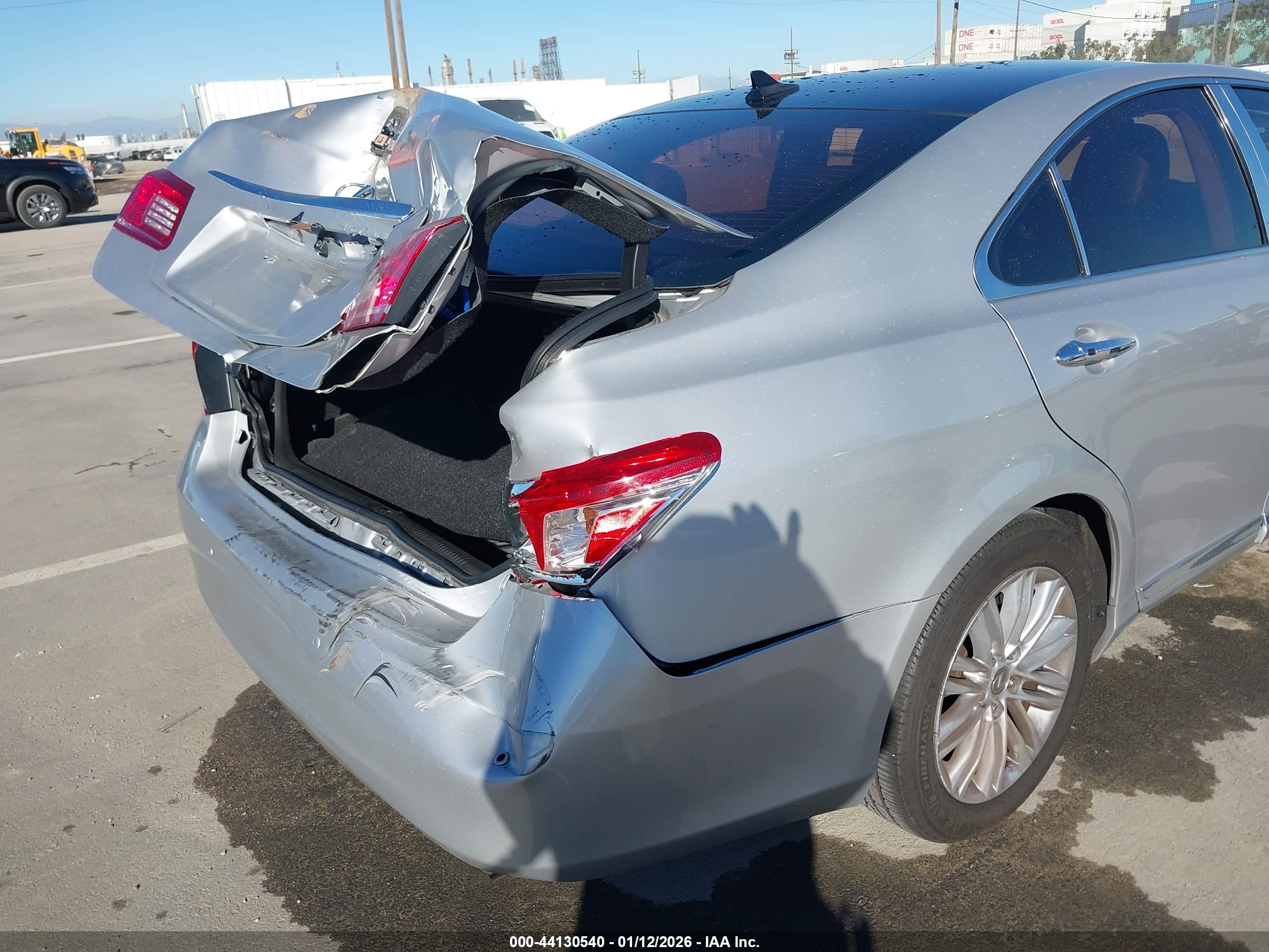 LEXUS ES image 6