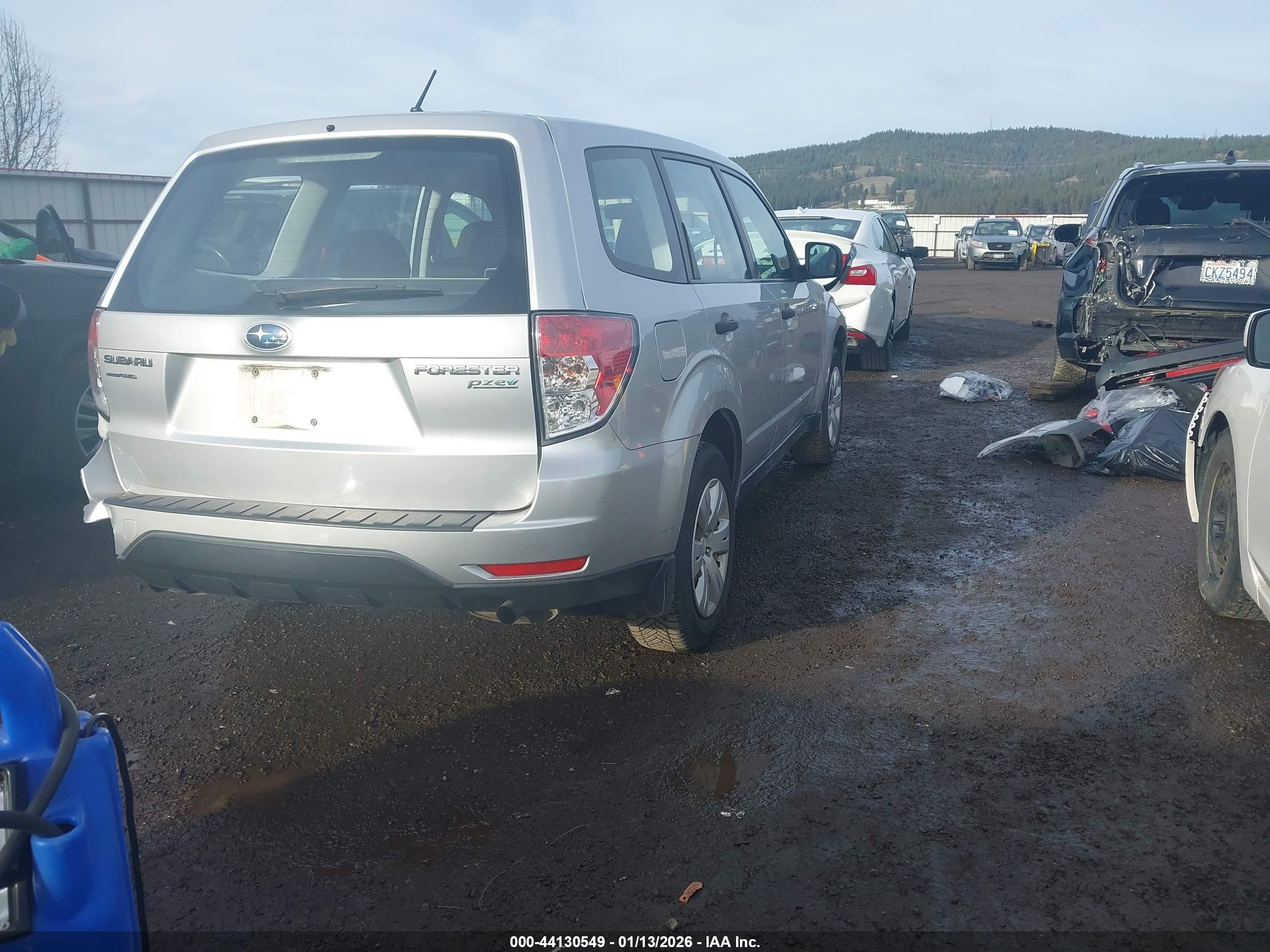 SUBARU FORESTER image 4