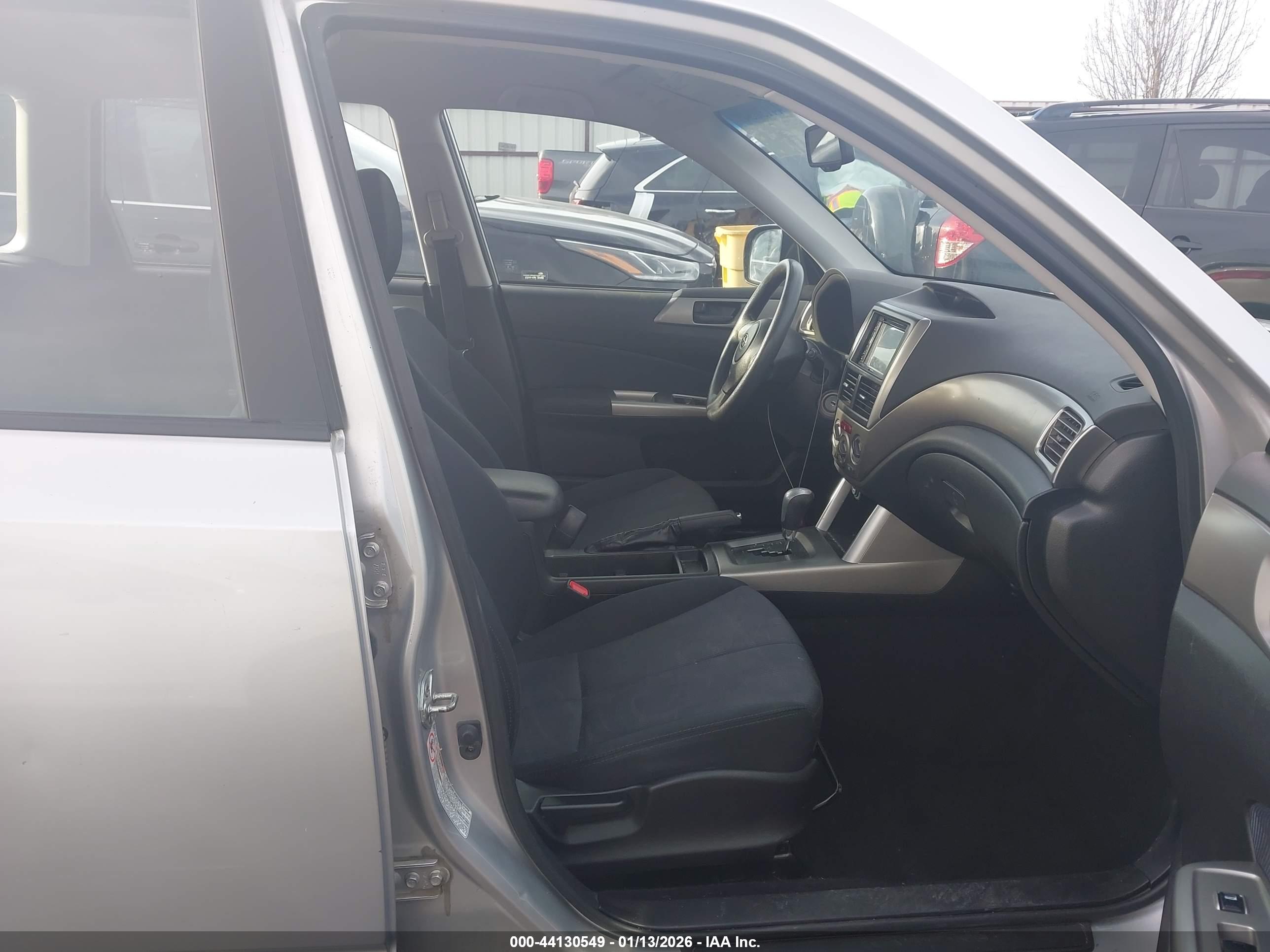 SUBARU FORESTER image 5