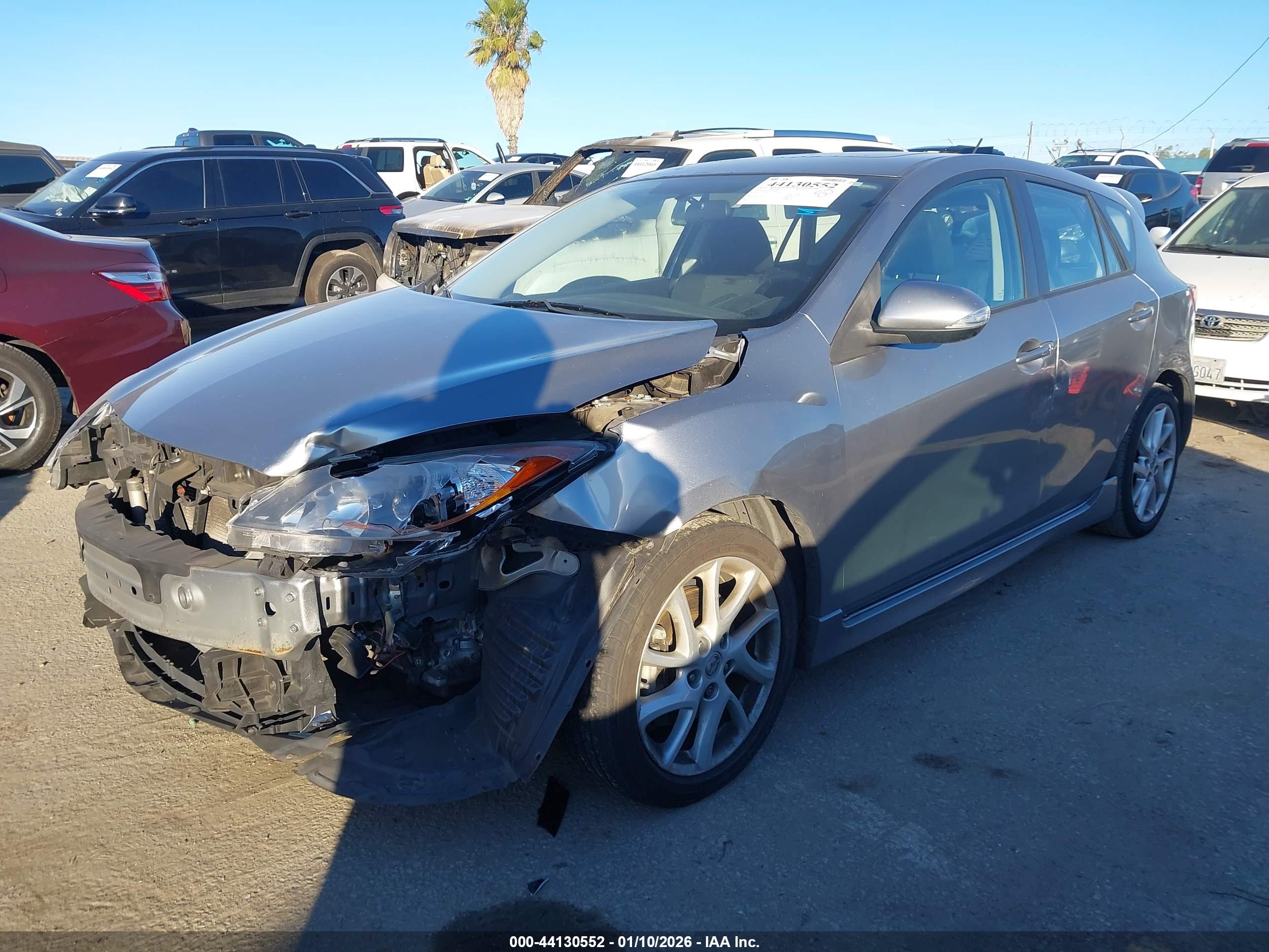 MAZDA MAZDA3 image 2