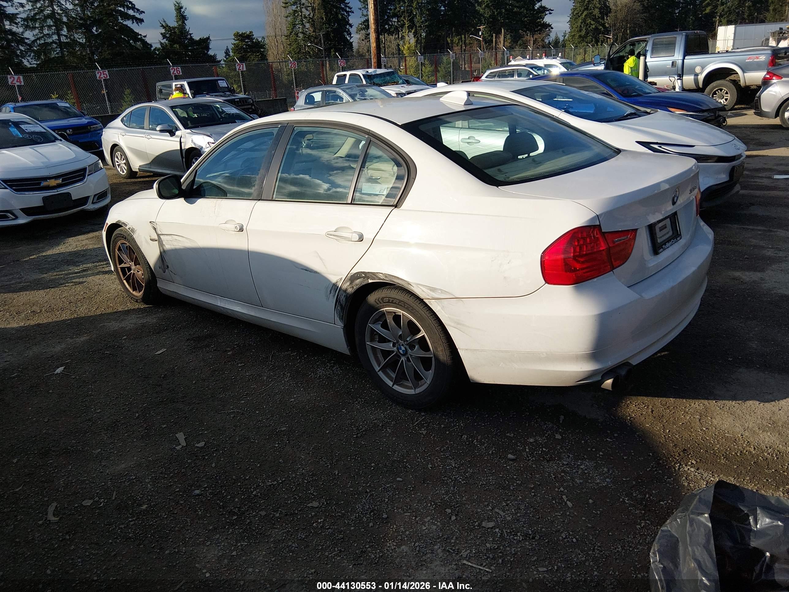 BMW 328I image 3