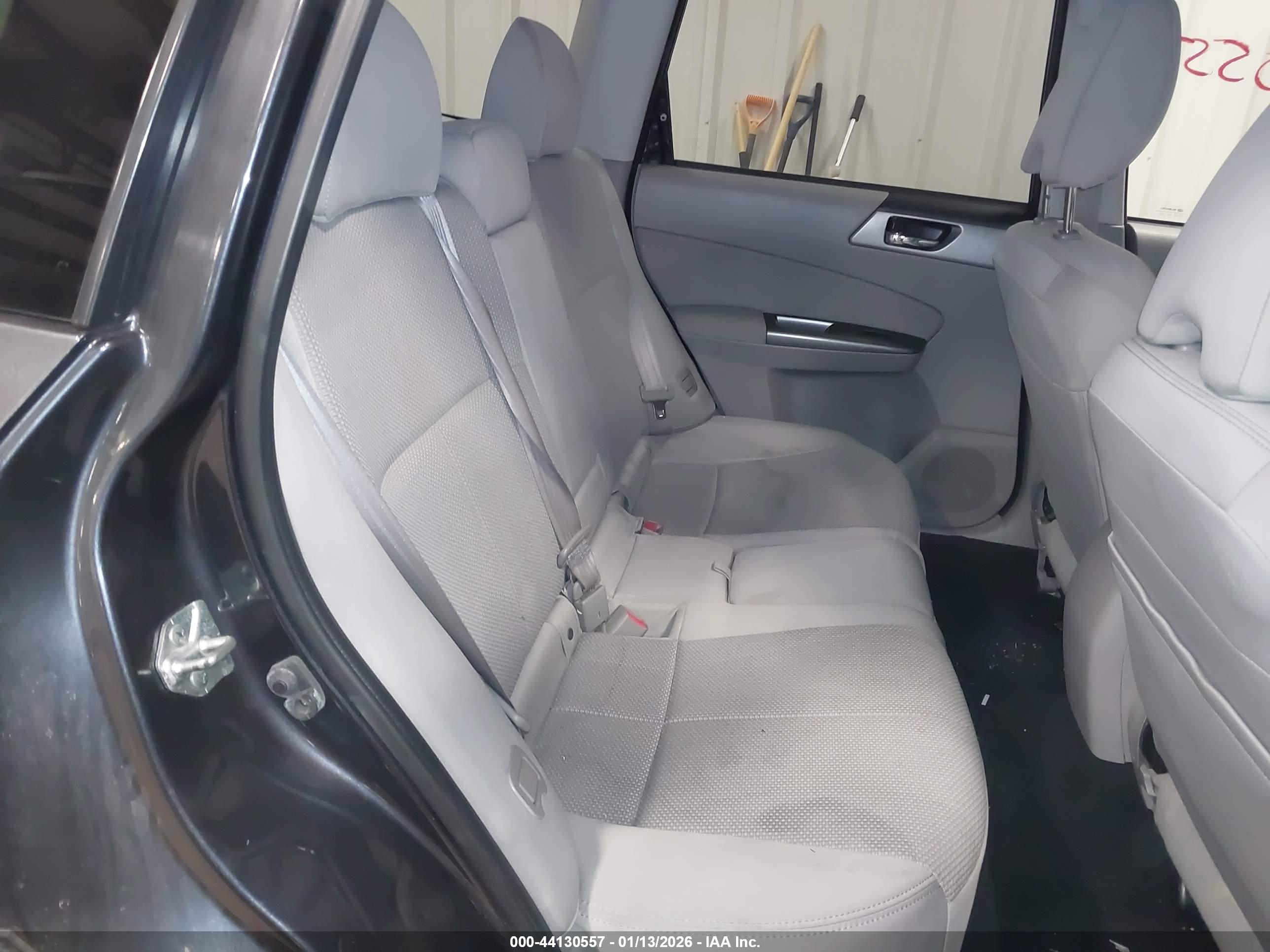 SUBARU FORESTER image 8