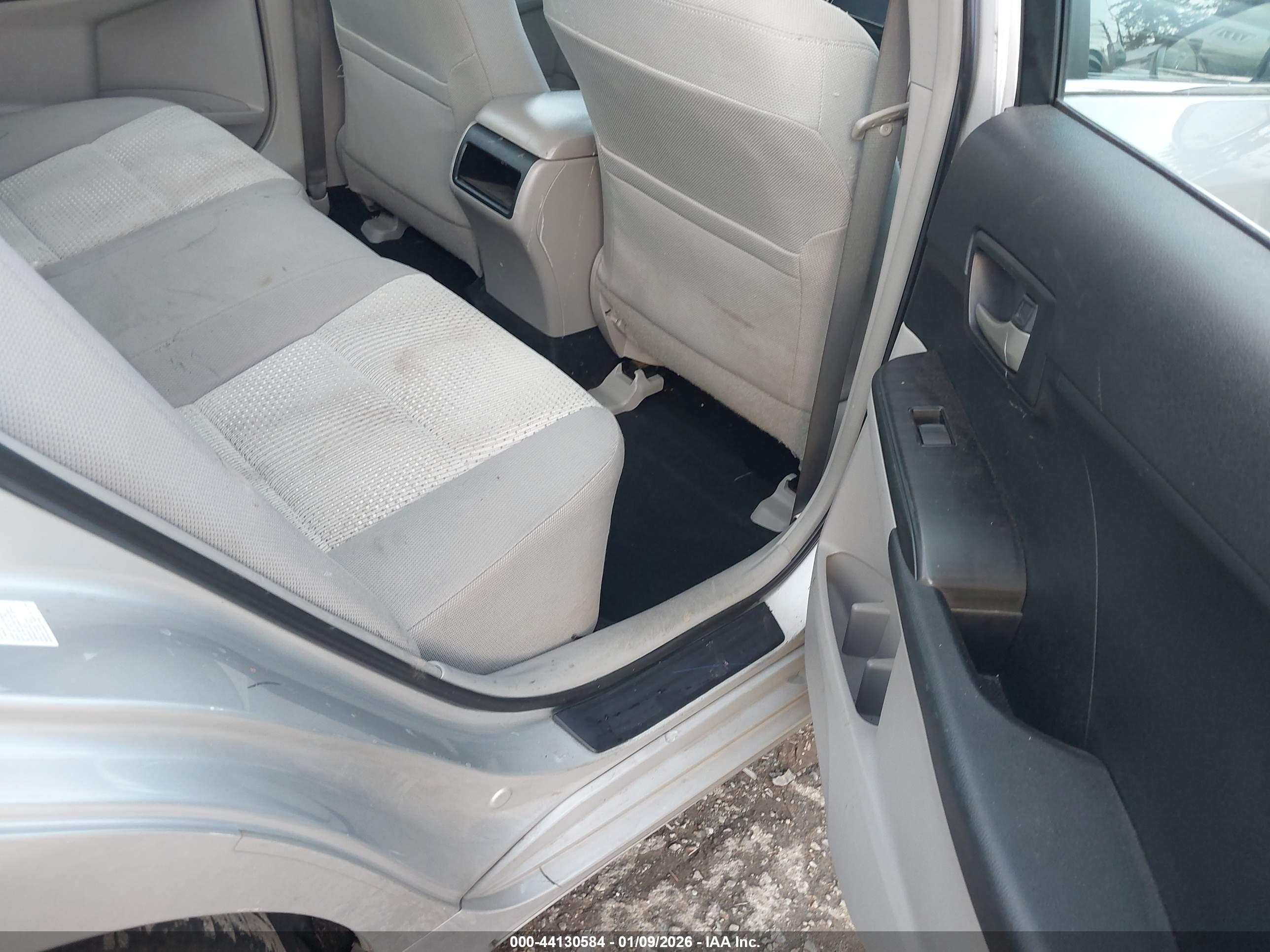 TOYOTA CAMRY image 8