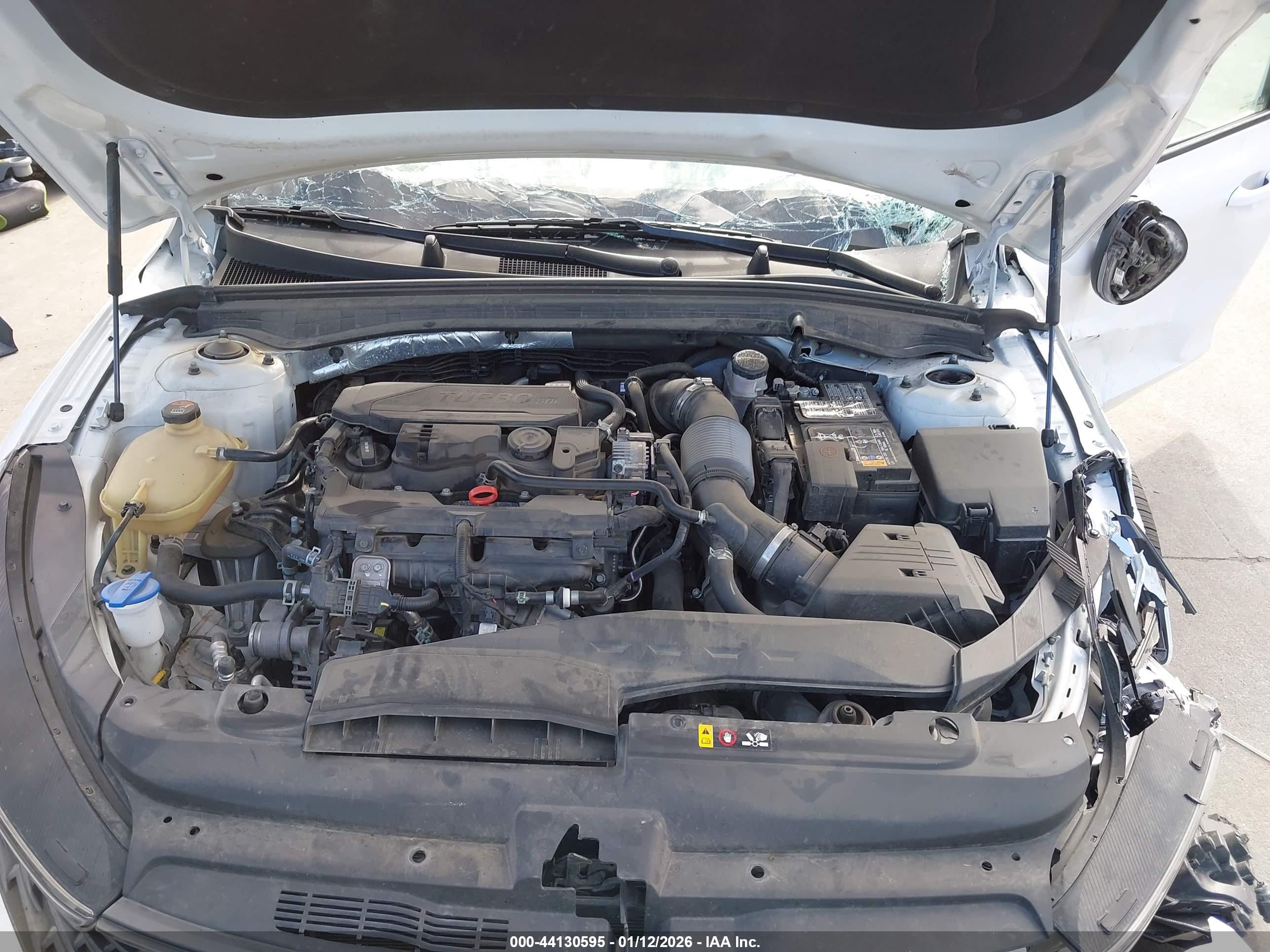 KIA K5 image 10
