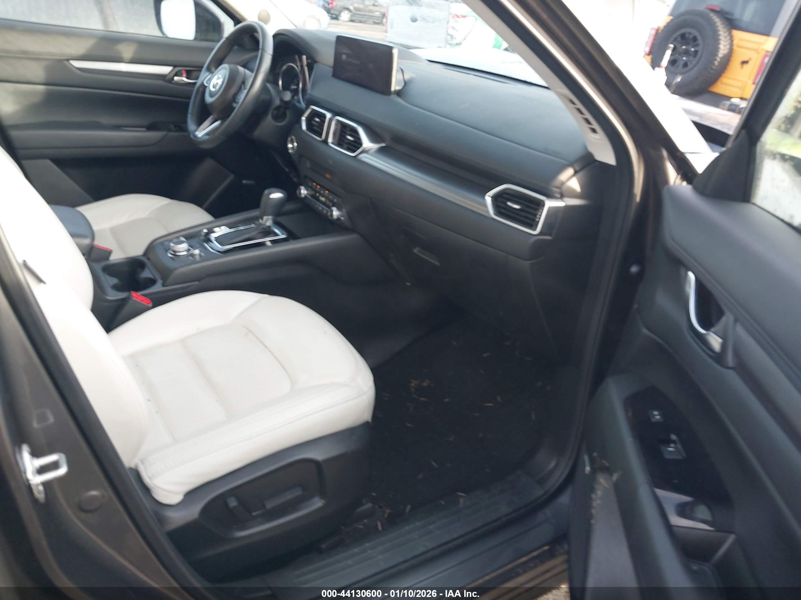 MAZDA CX-5 image 5
