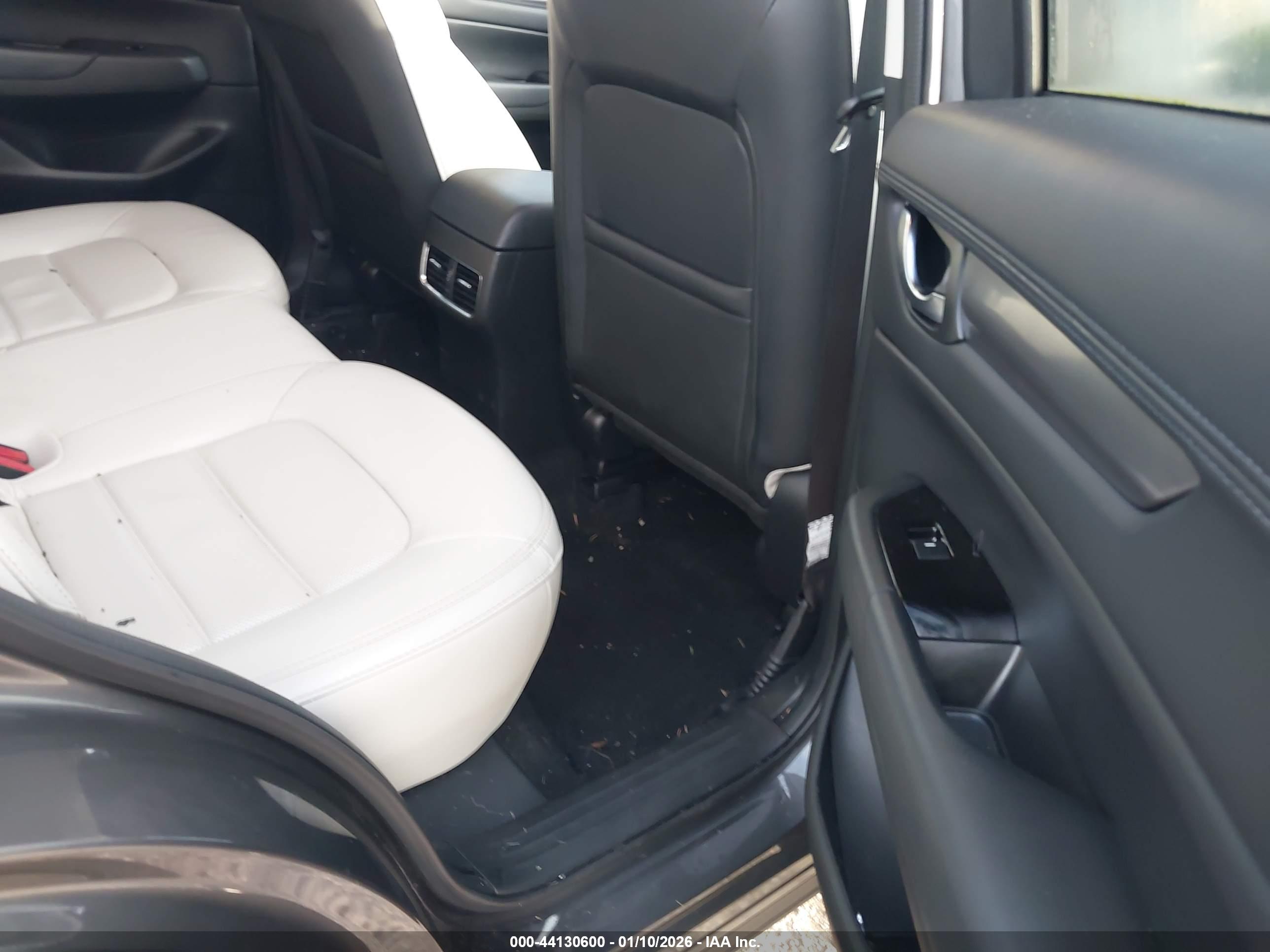 MAZDA CX-5 image 8