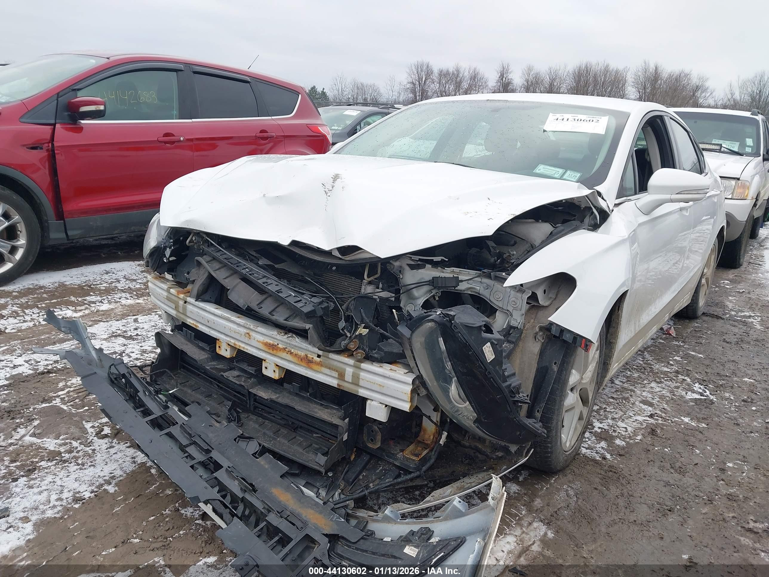 FORD FUSION image 2