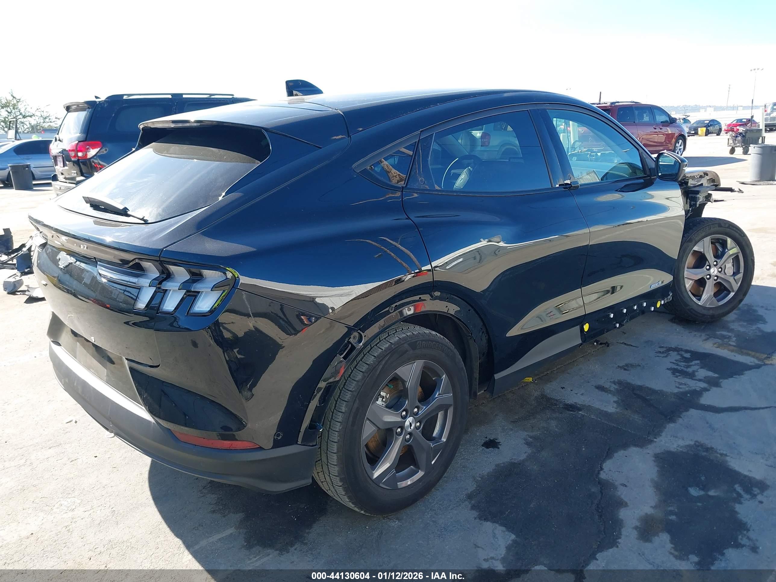 FORD MUSTANG image 4