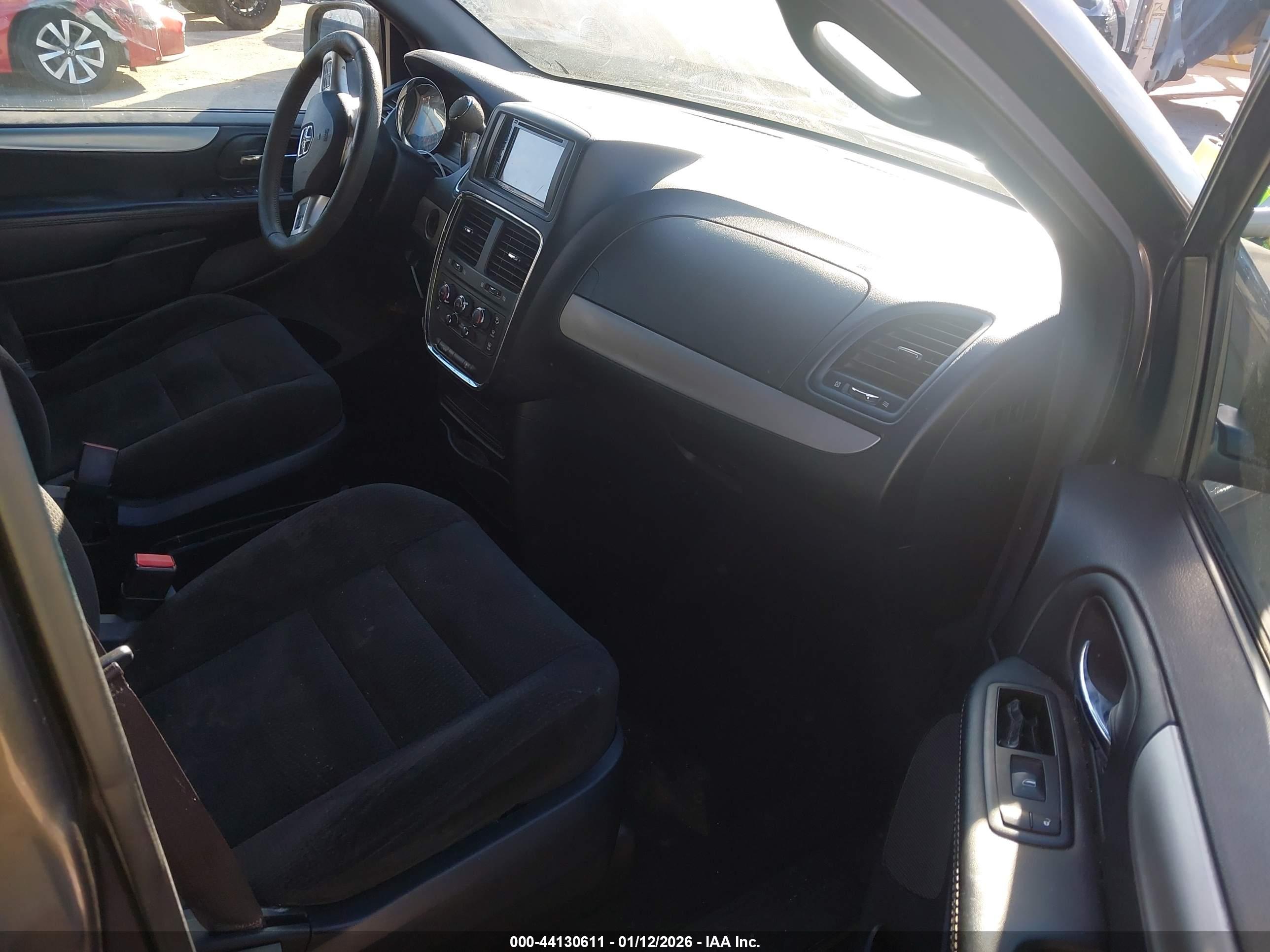 DODGE GRAND image 5