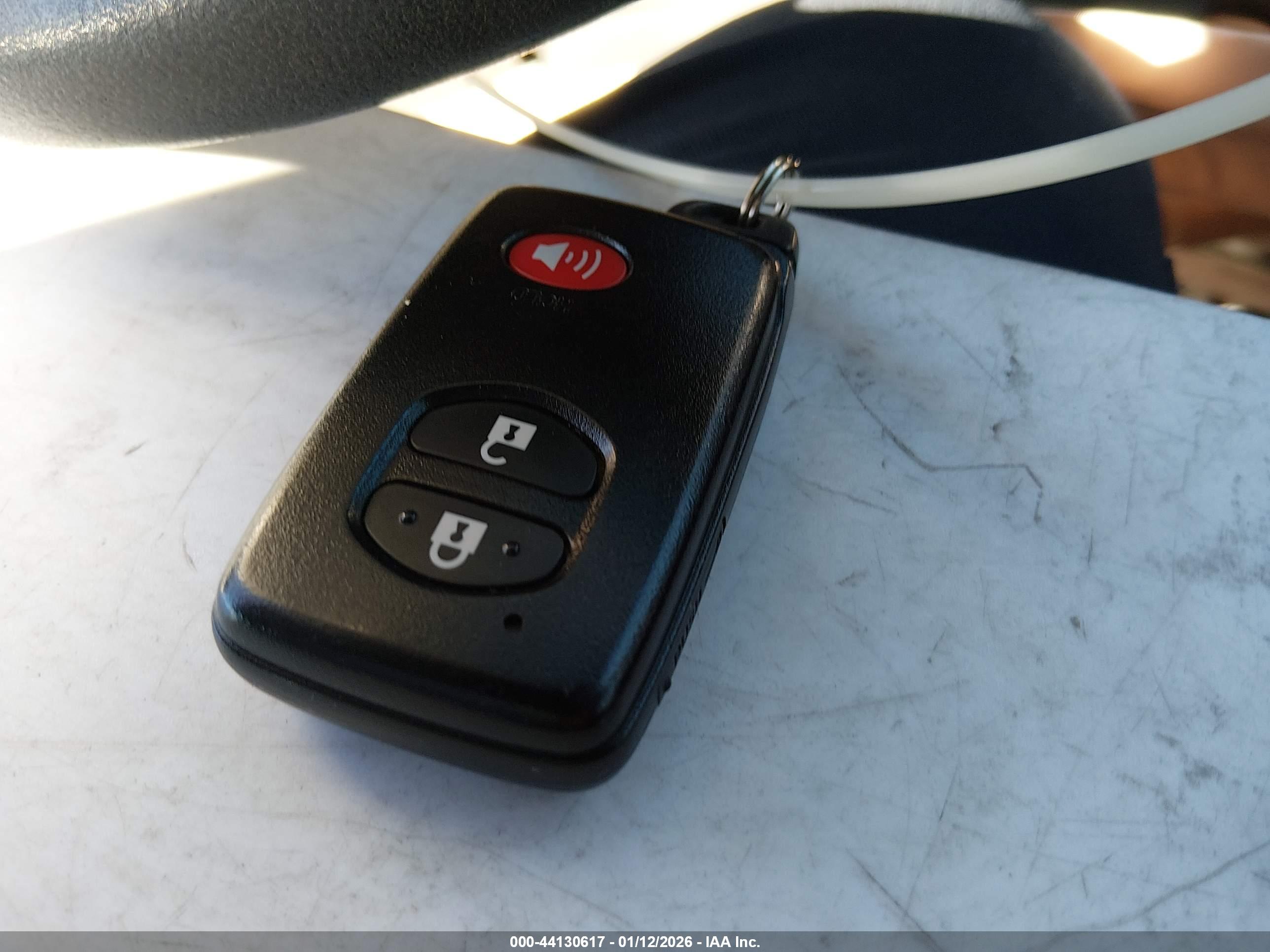 TOYOTA PRIUS image 11
