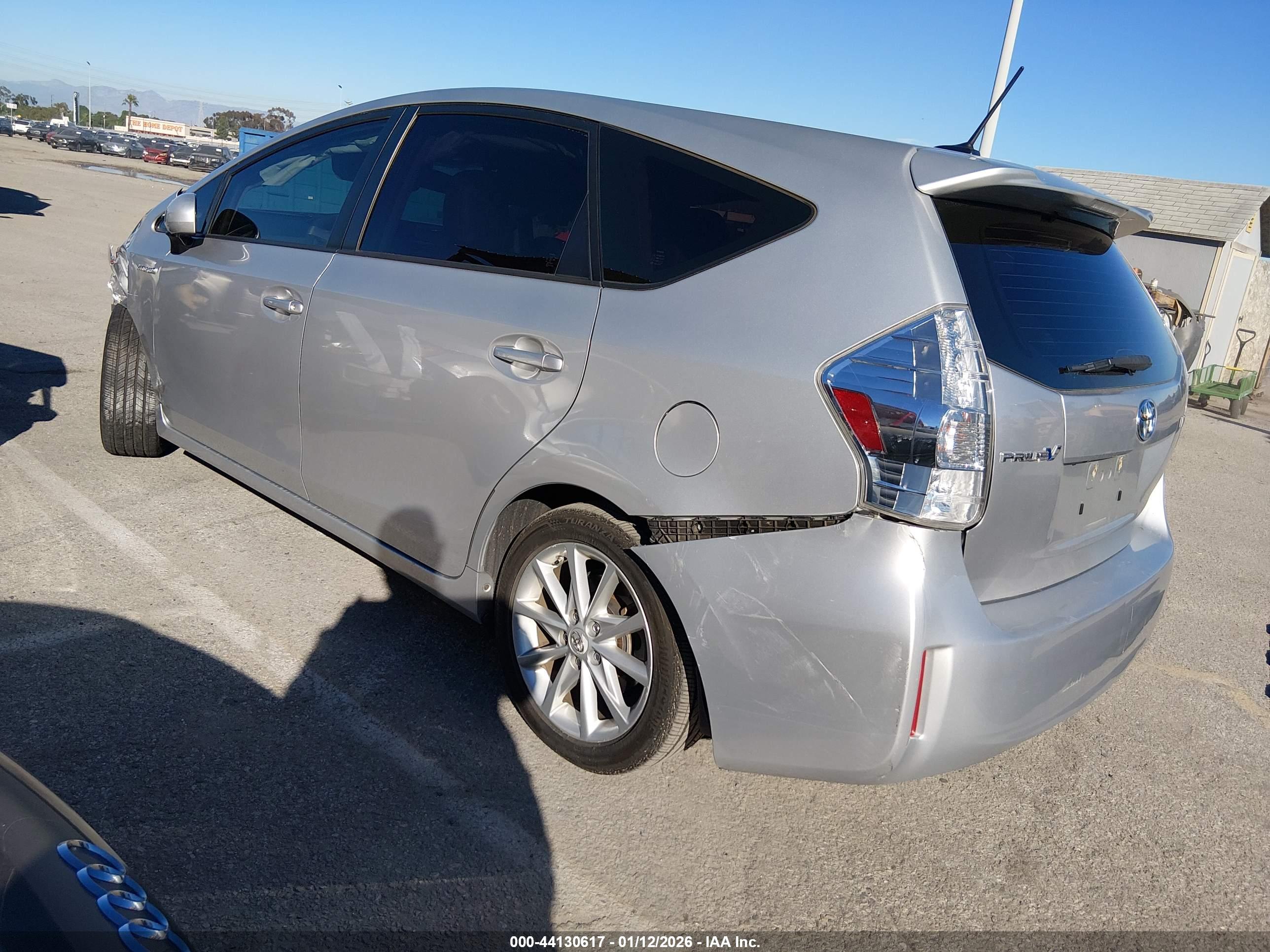 TOYOTA PRIUS image 3