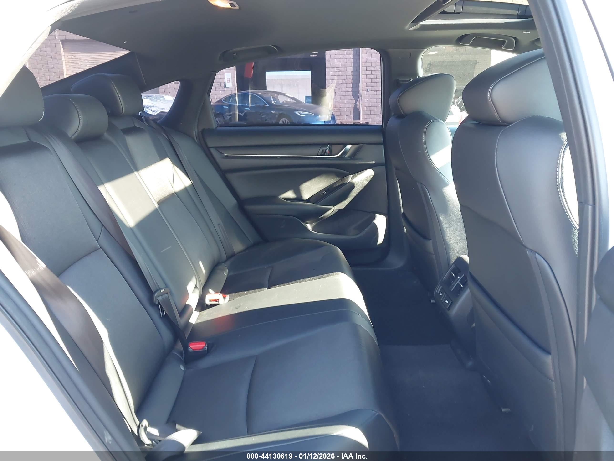 HONDA ACCORD image 8